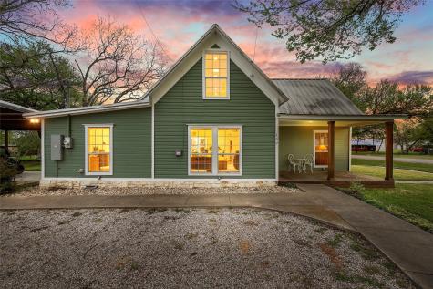 107 W Avenue F Valley Mills TX 76689