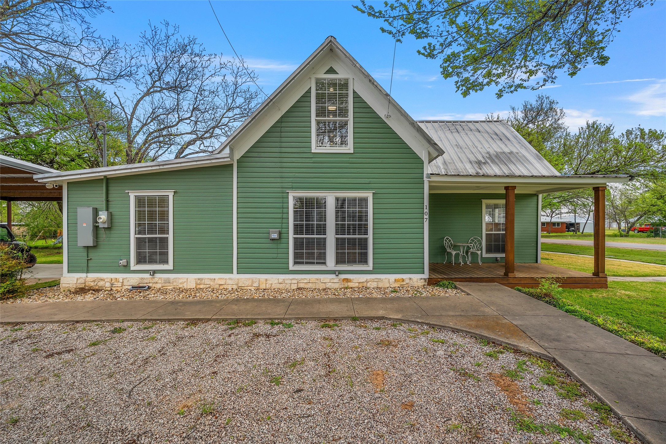 107 W Avenue F Valley Mills TX 76689