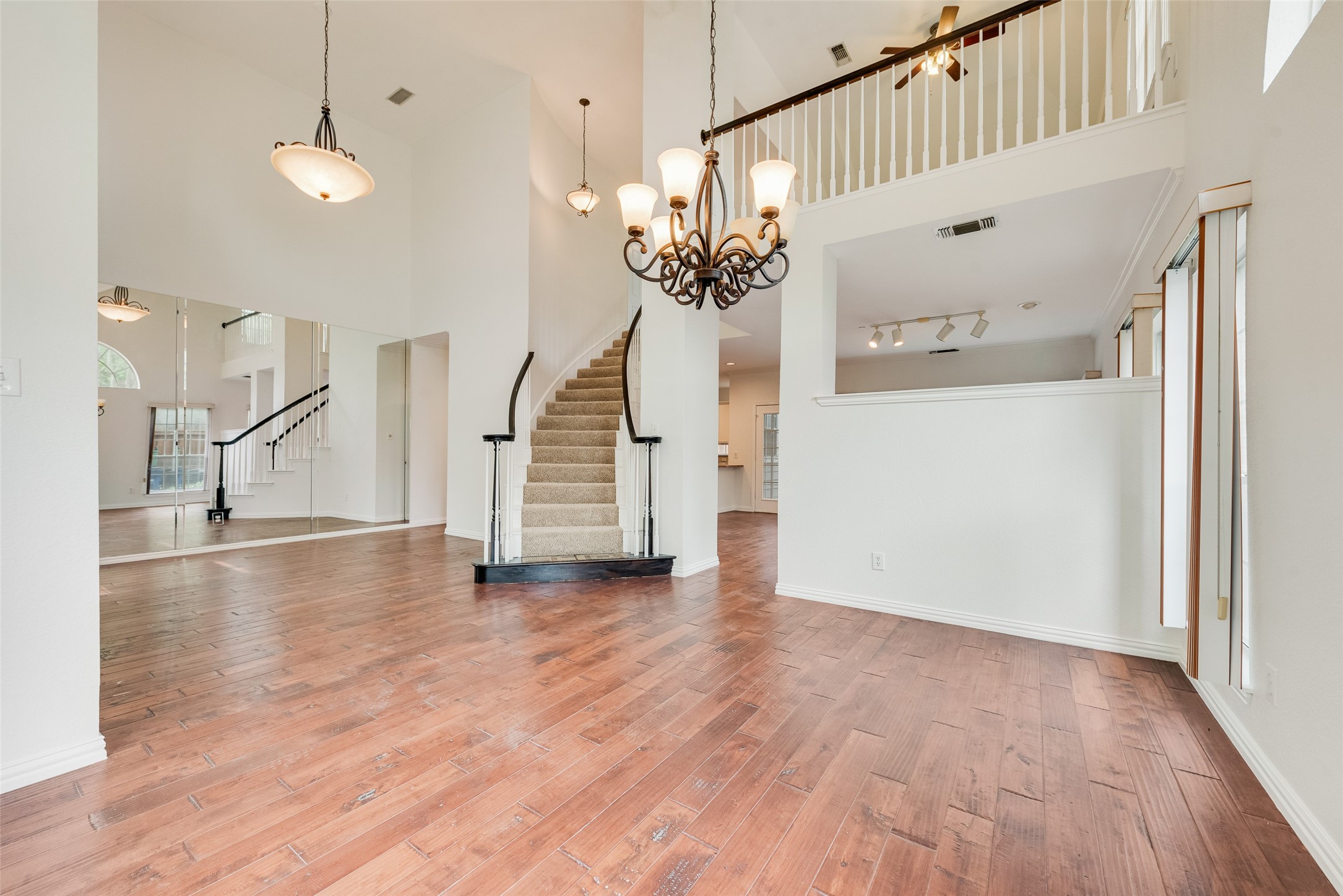 14605 Dove Court Addison TX 75001