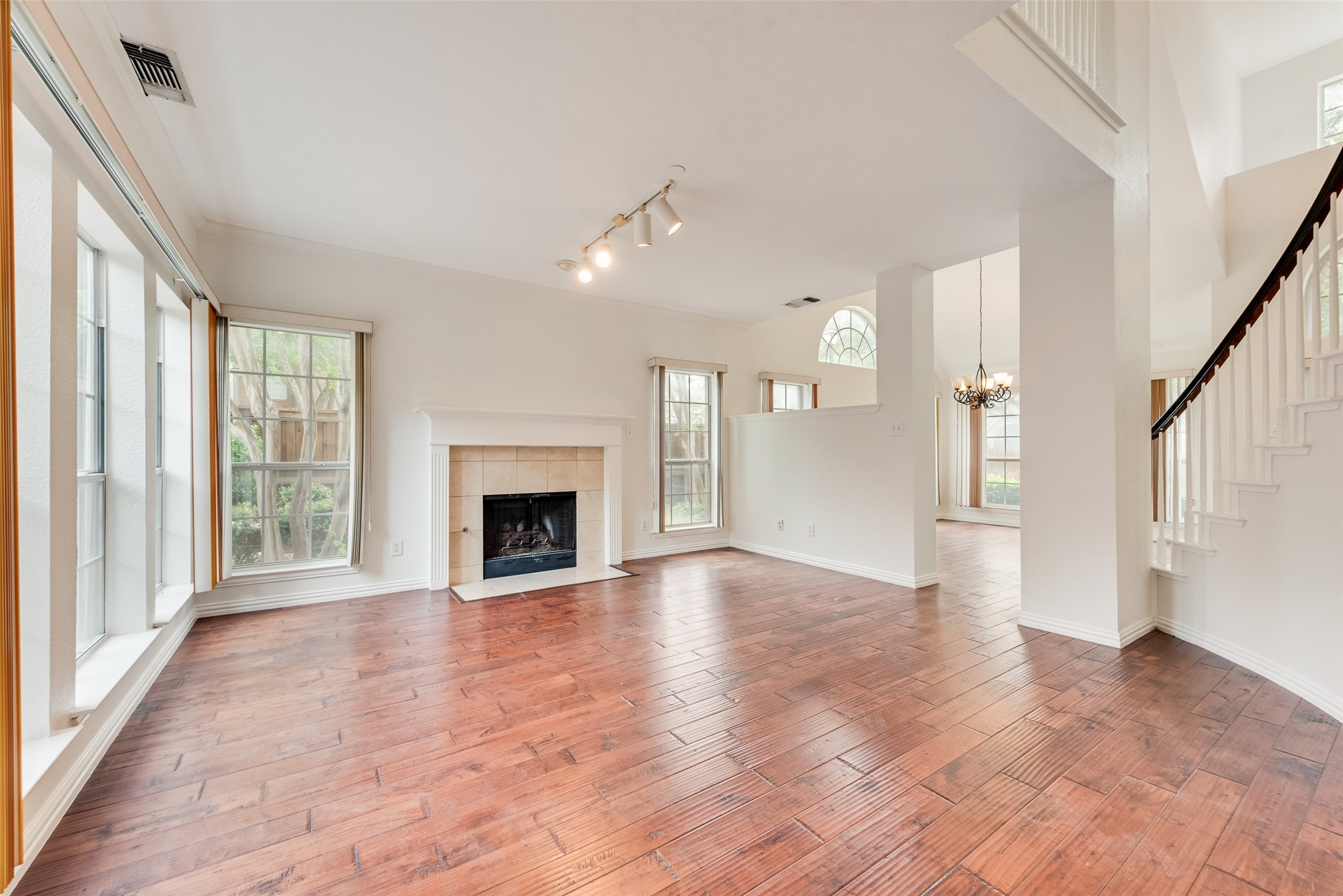 14605 Dove Court Addison TX 75001