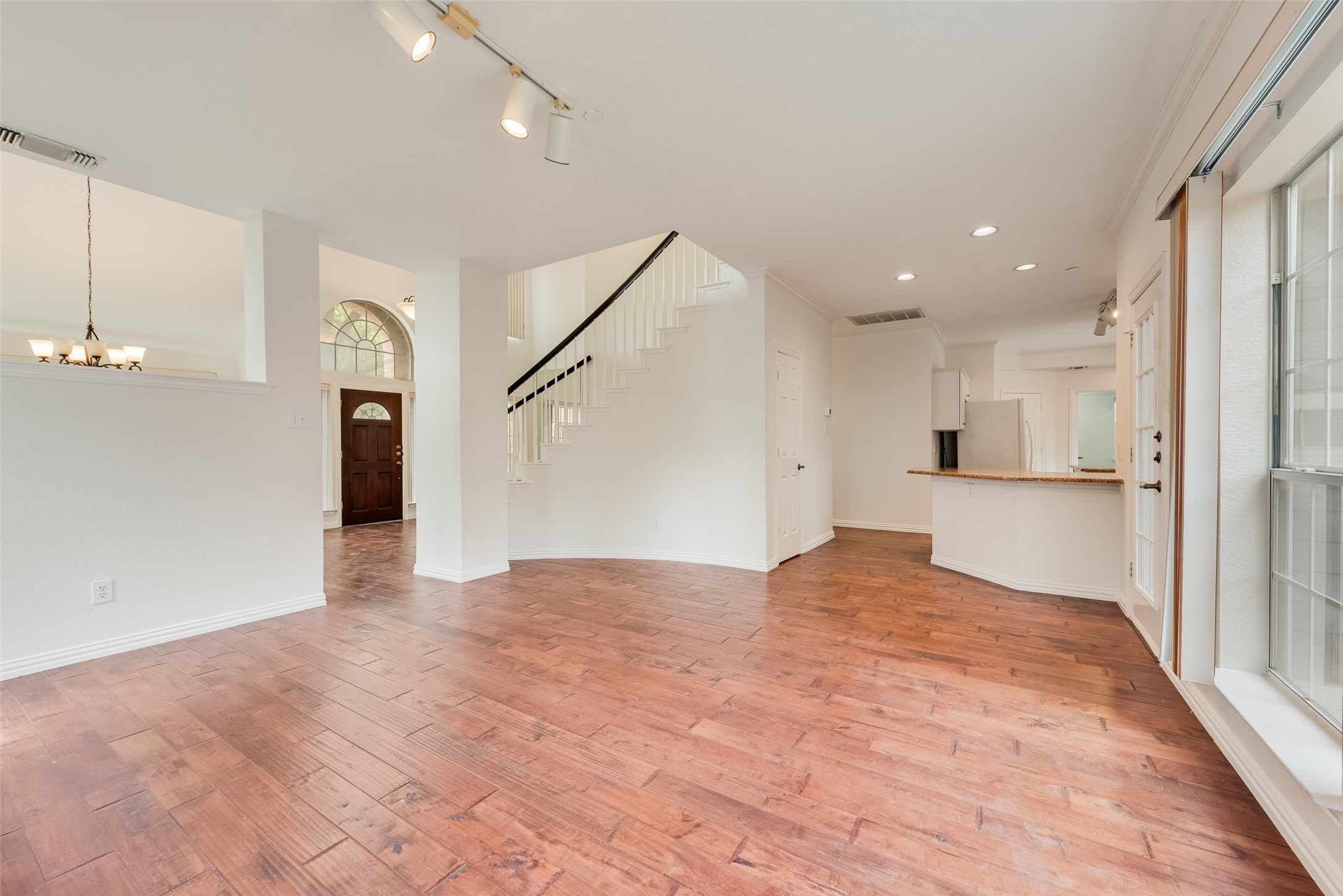 14605 Dove Court Addison TX 75001