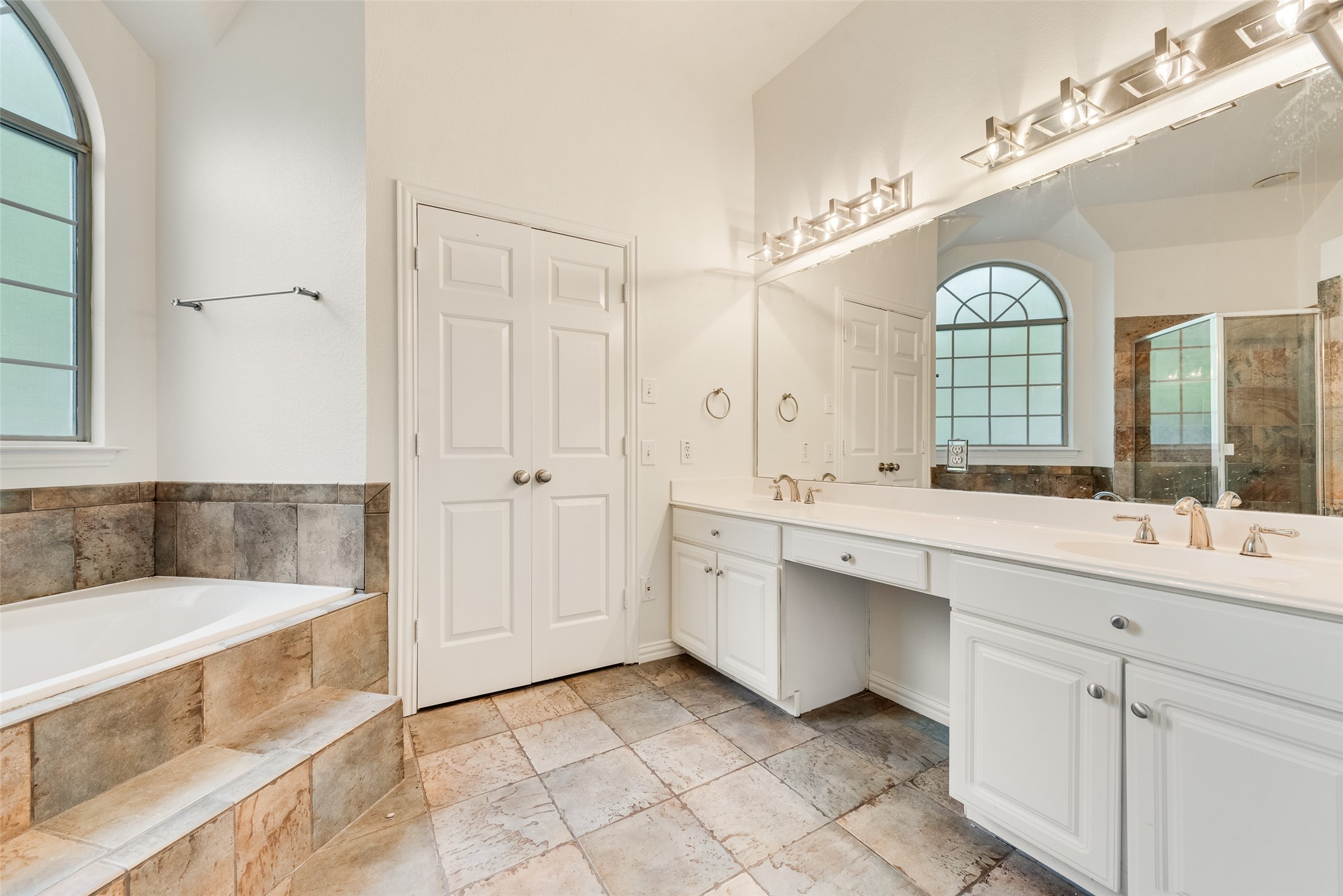 14605 Dove Court Addison TX 75001