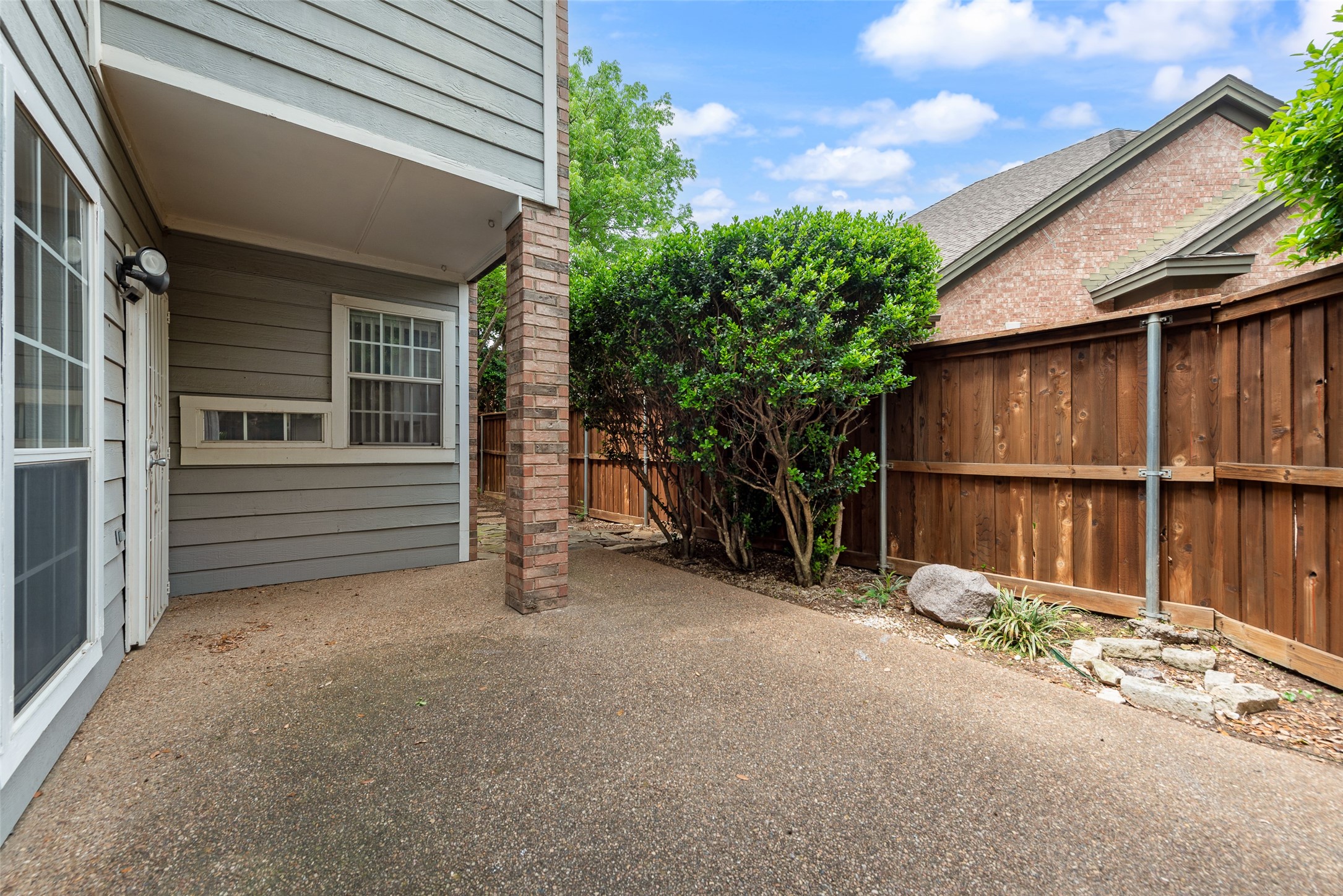 14605 Dove Court Addison TX 75001