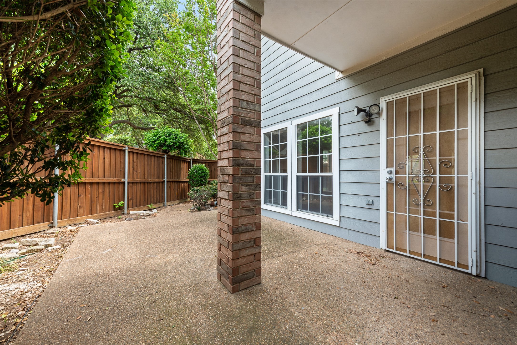 14605 Dove Court Addison TX 75001