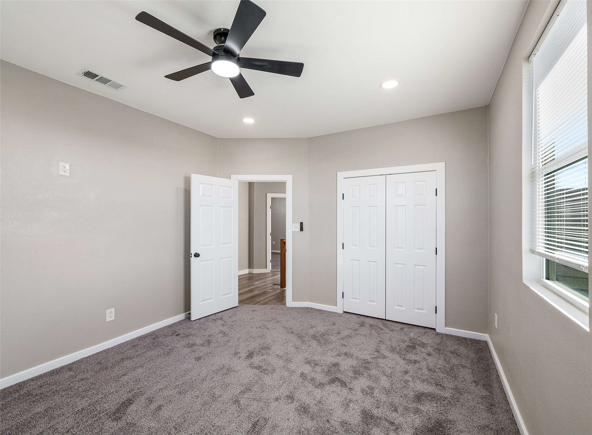 1061 Zmolek Road Ennis TX 75119
