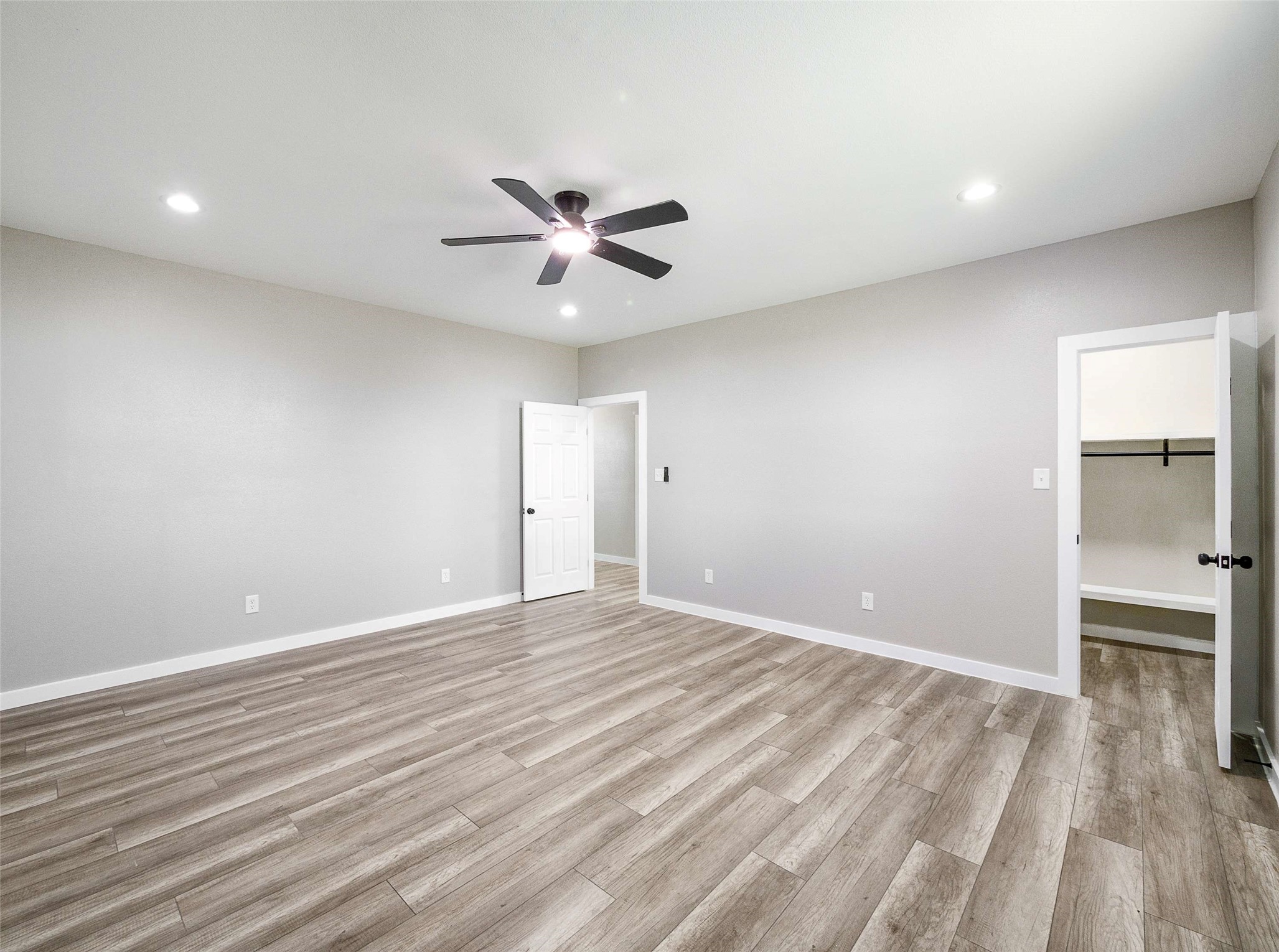 1061 Zmolek Road Ennis TX 75119