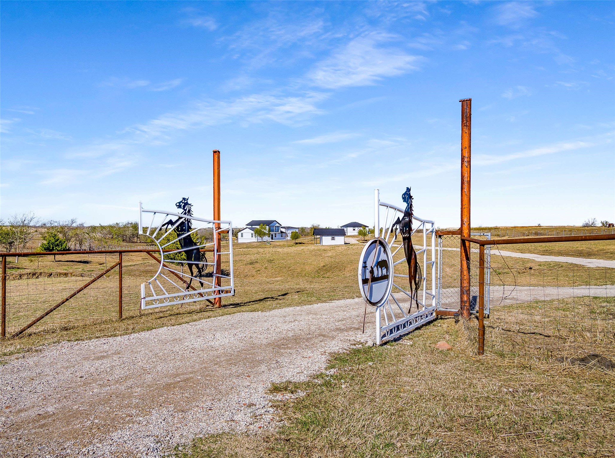 1061 Zmolek Road Ennis TX 75119