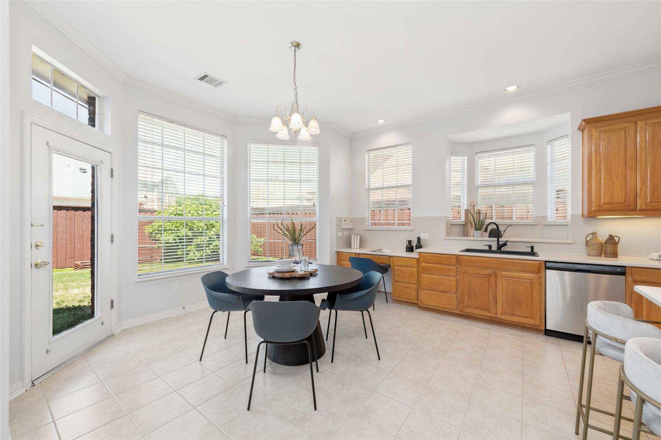 3825 Brookfield Drive Plano TX 75025