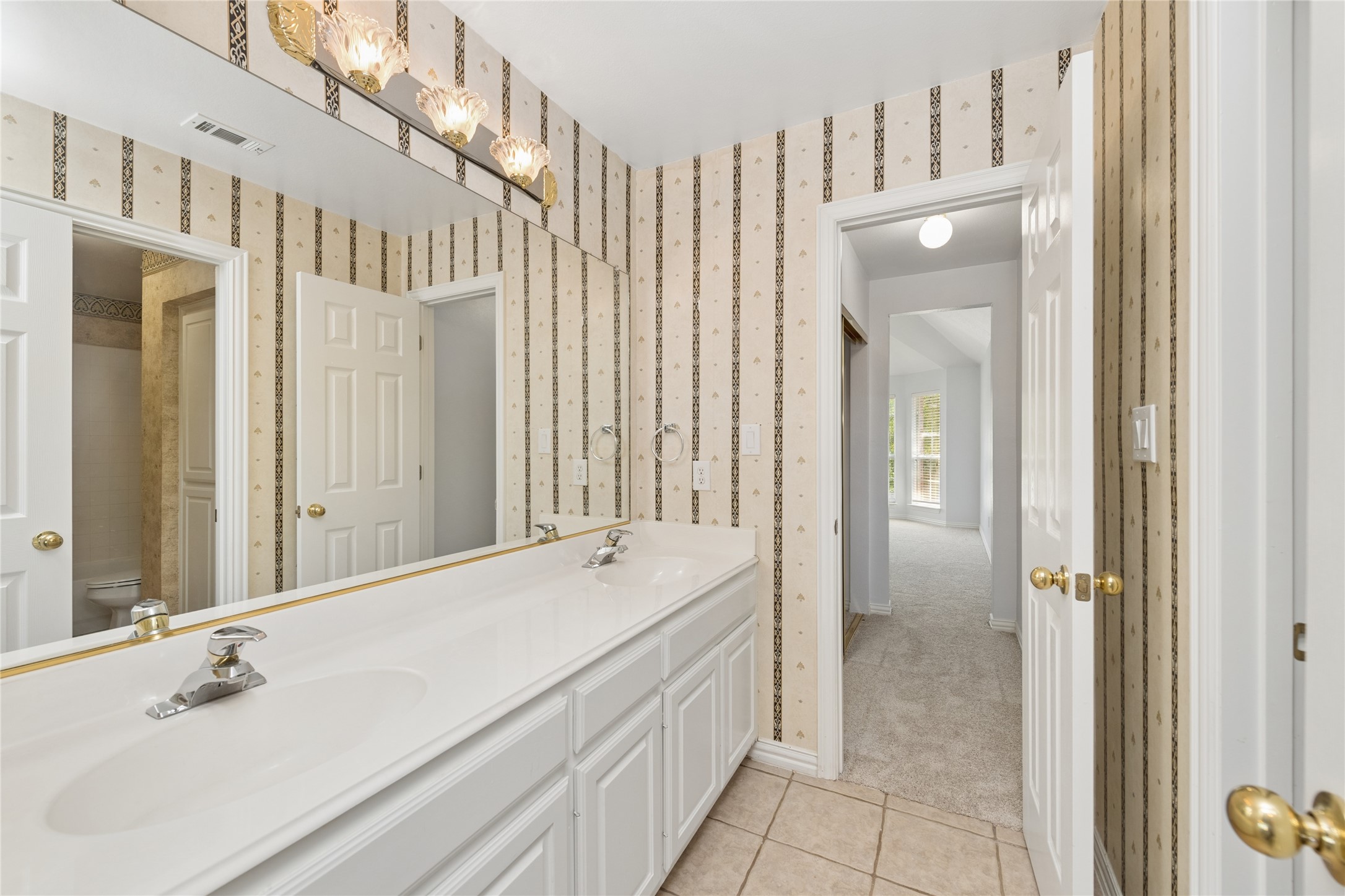 3825 Brookfield Drive Plano TX 75025