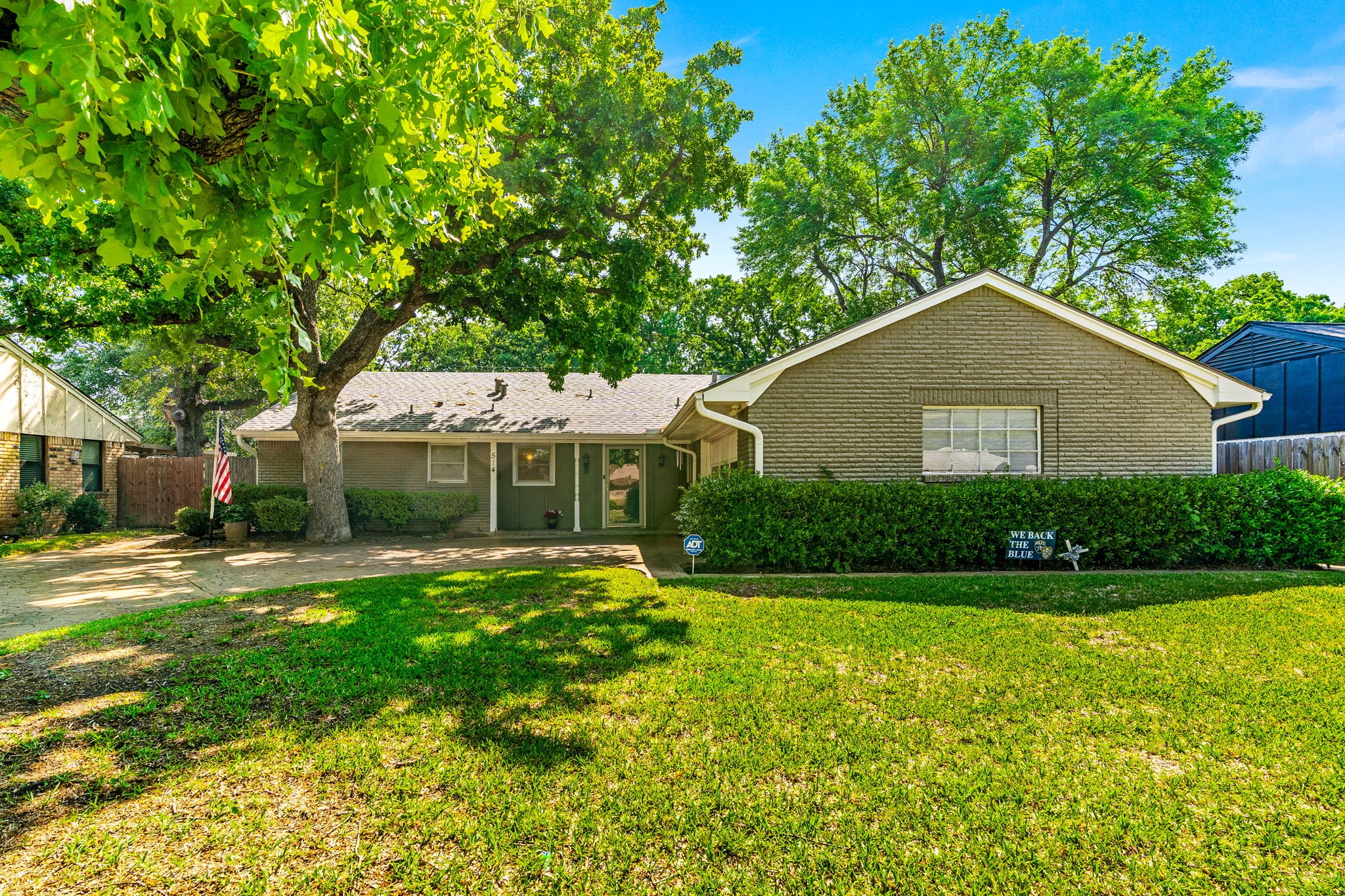 514 Staffordshire Drive Irving TX 75061