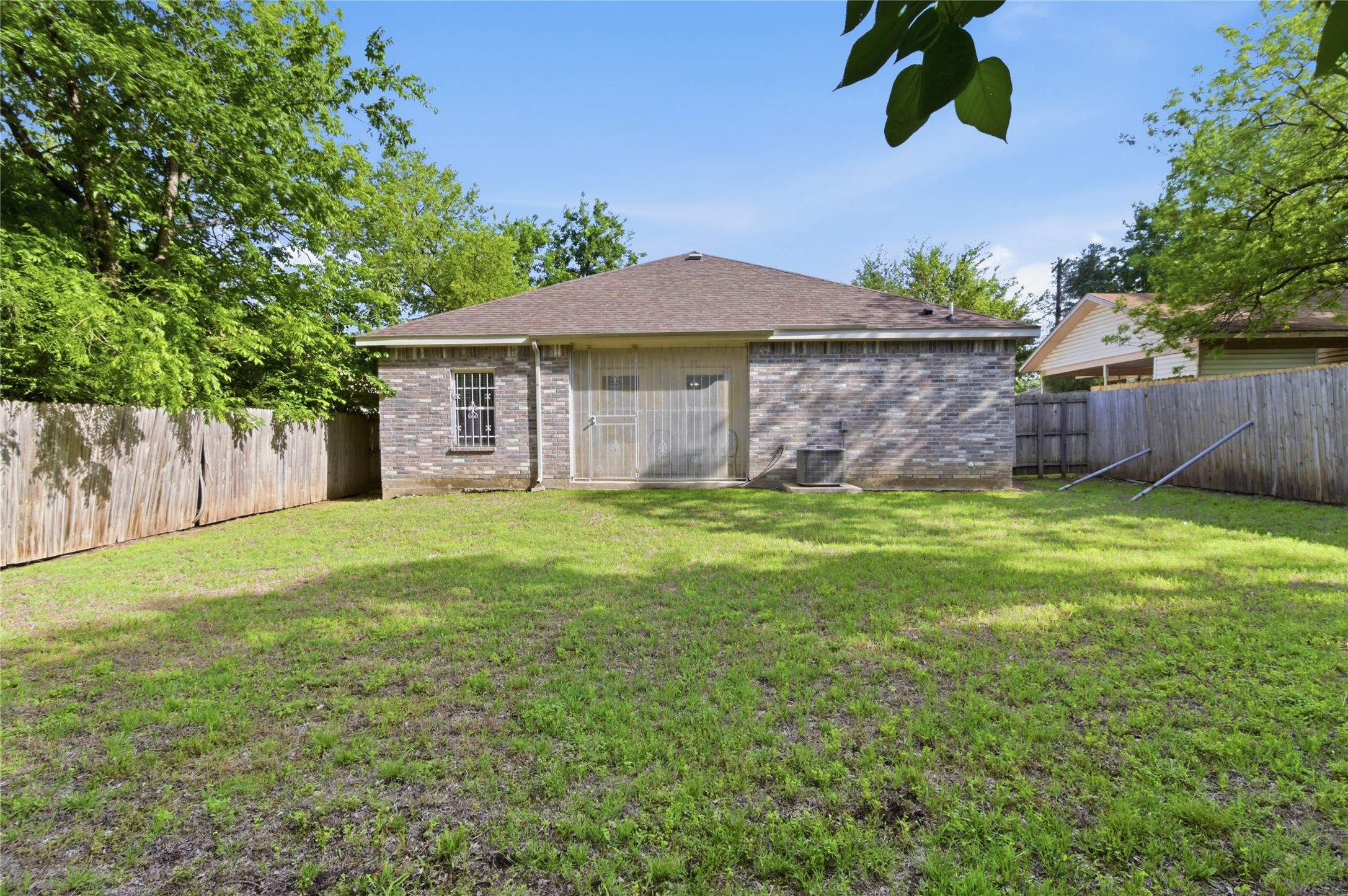 2511 Custer Drive Dallas TX 75216