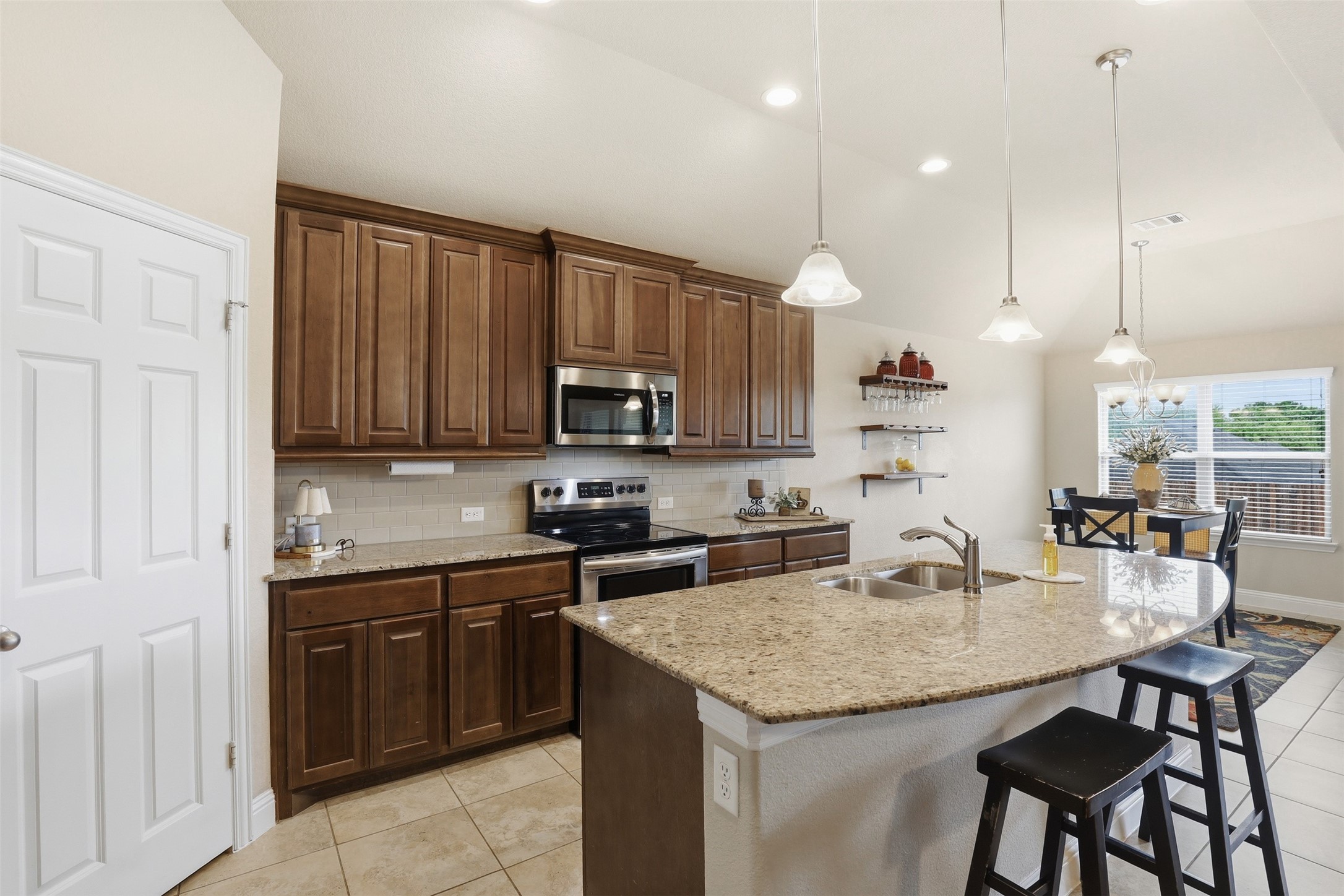 3017 Ridgemont Court Weatherford TX 76086