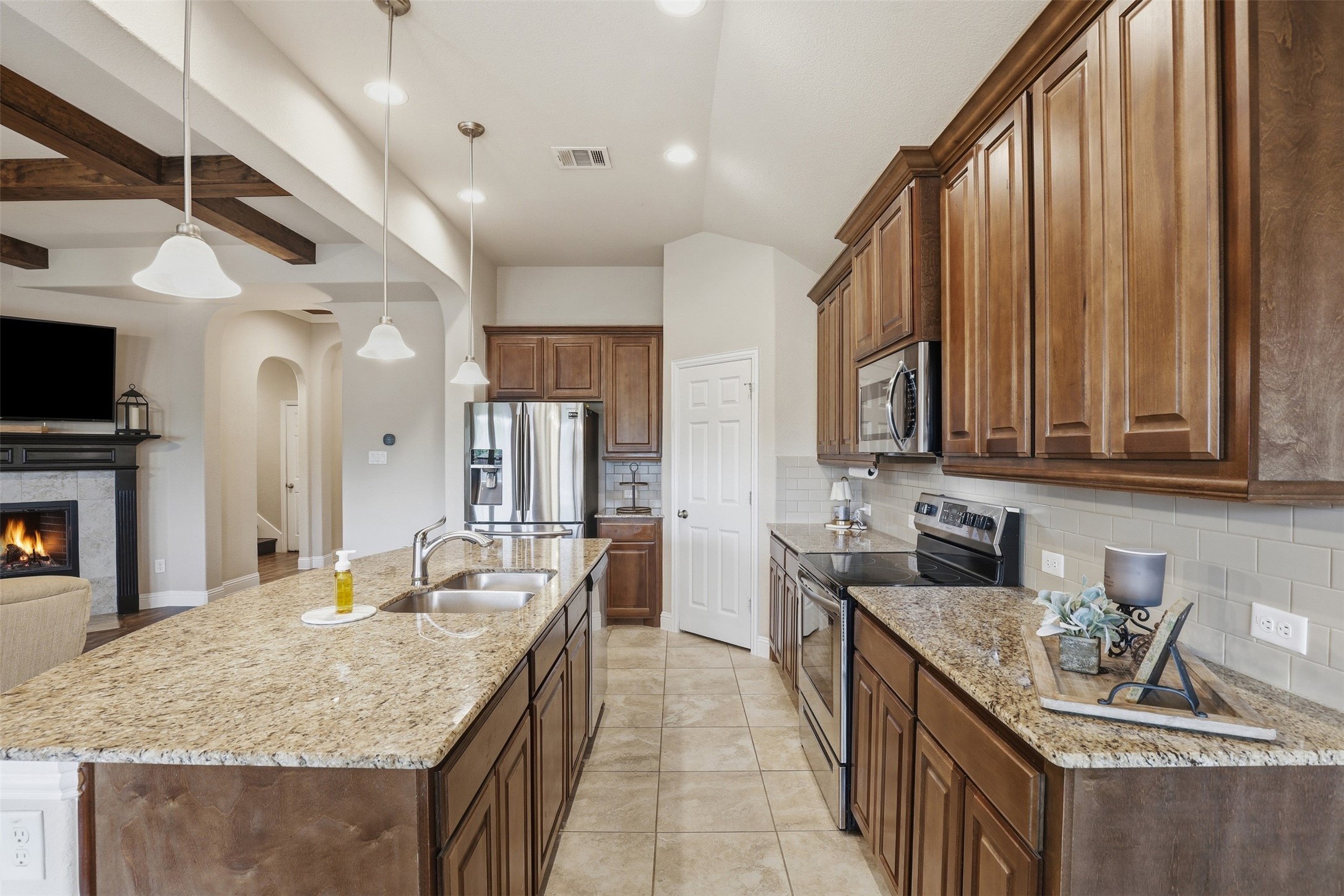 3017 Ridgemont Court Weatherford TX 76086