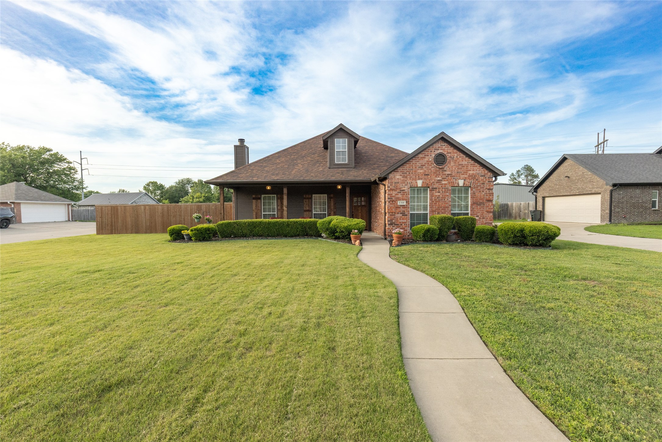 1308 Madeline Street Commerce TX 75428
