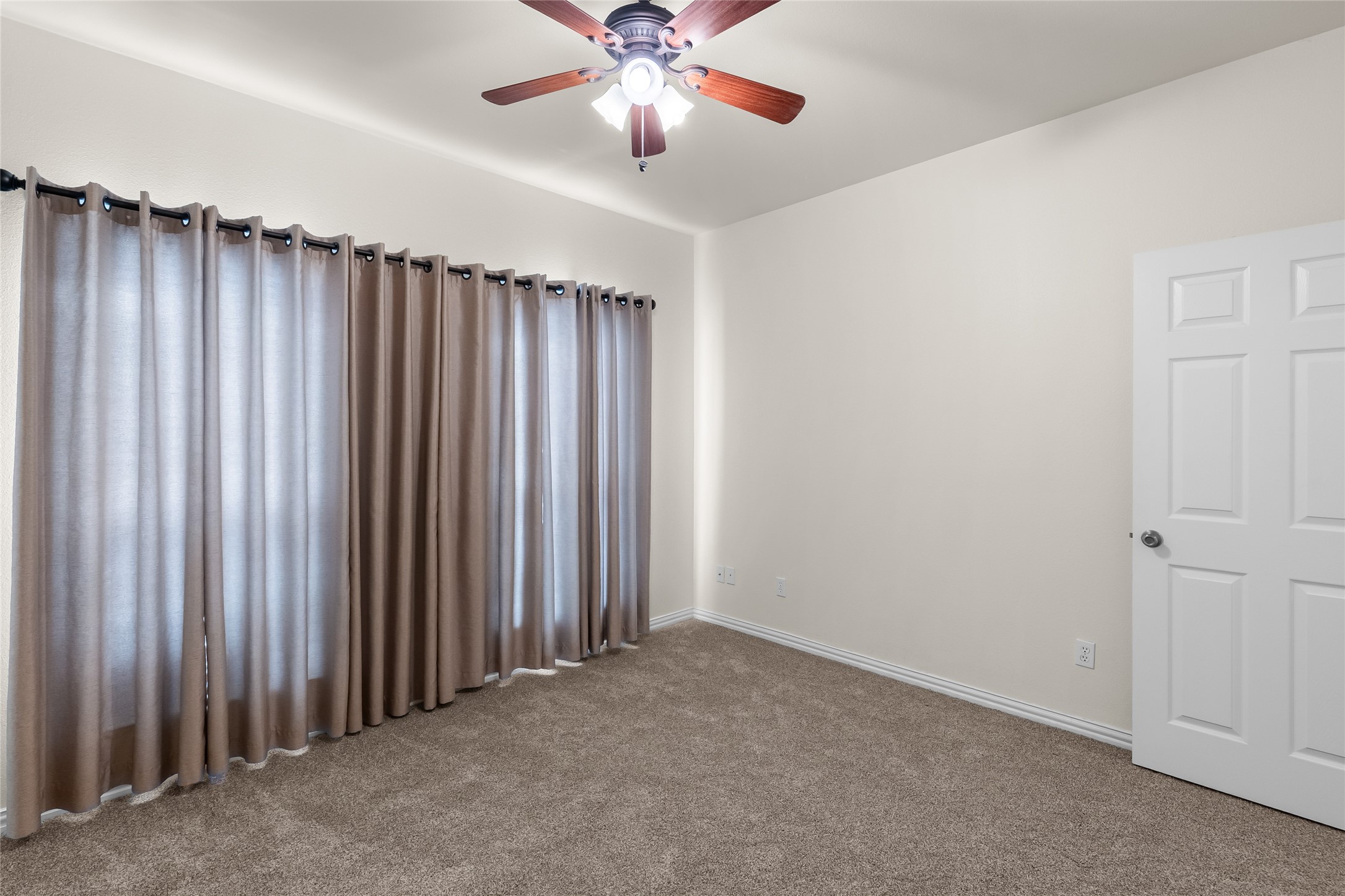 1308 Madeline Street Commerce TX 75428