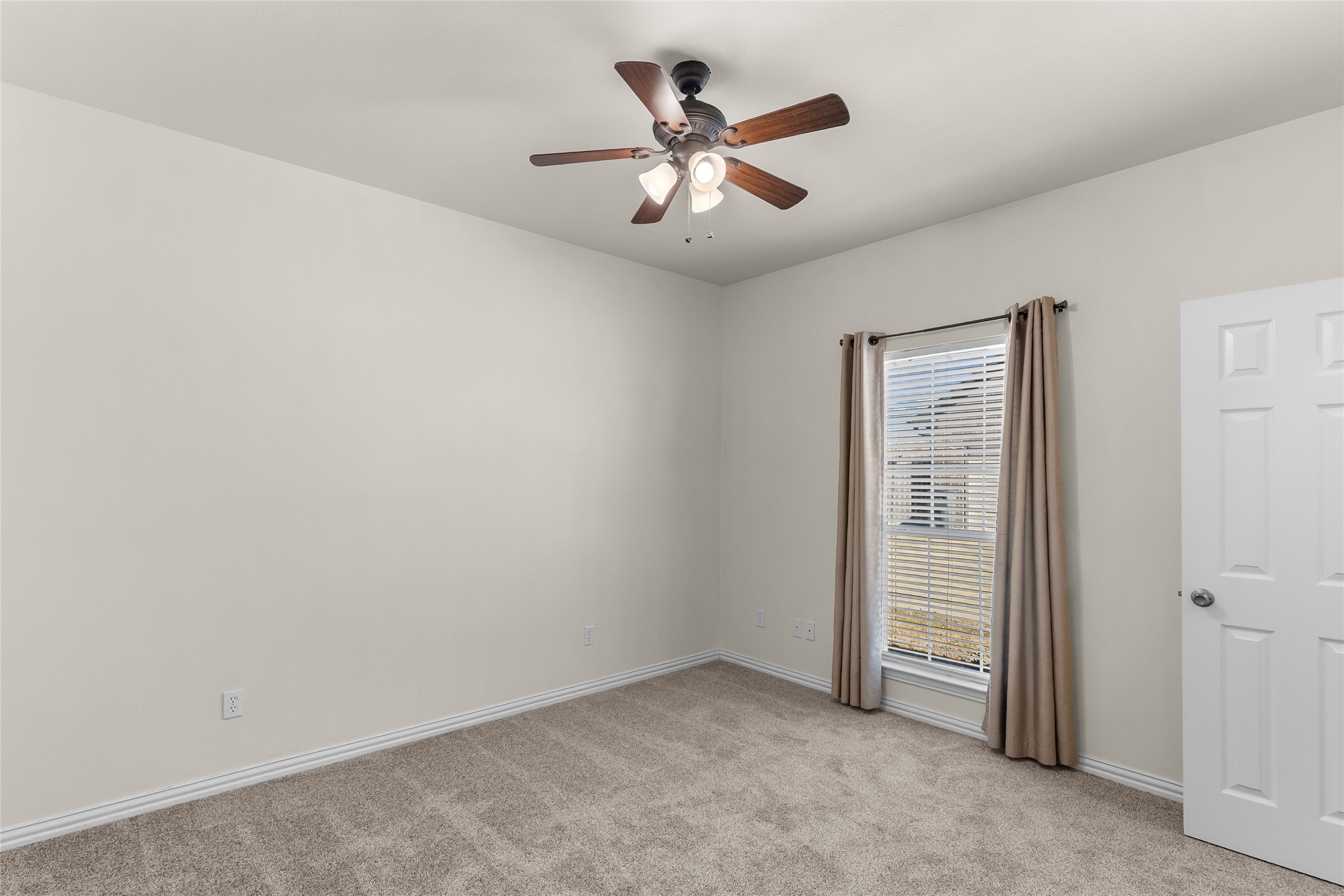 1308 Madeline Street Commerce TX 75428