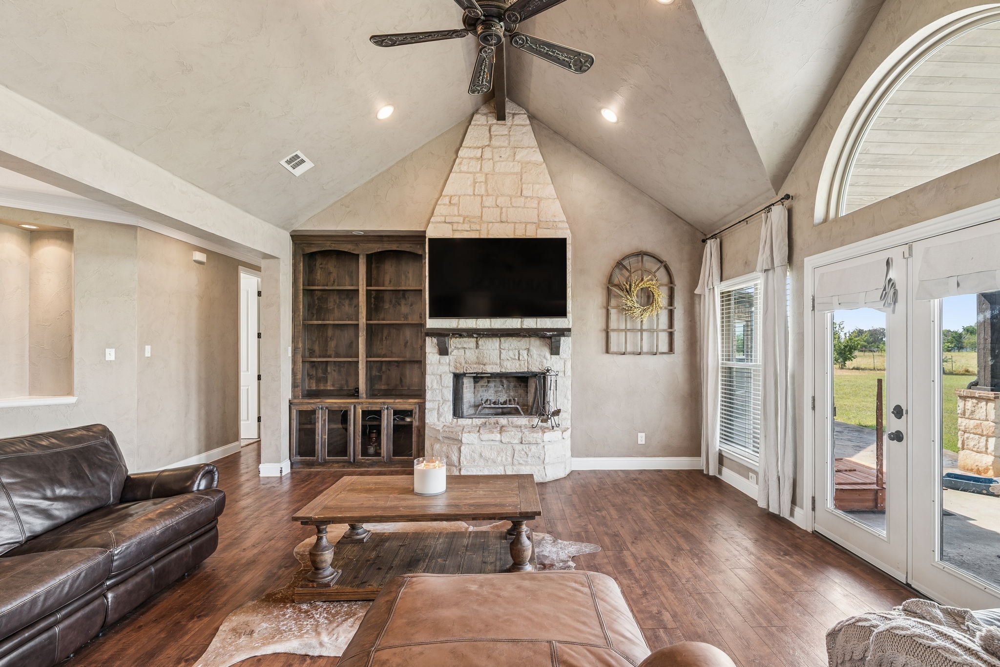 14341 Sam Reynolds Road Justin TX 76247