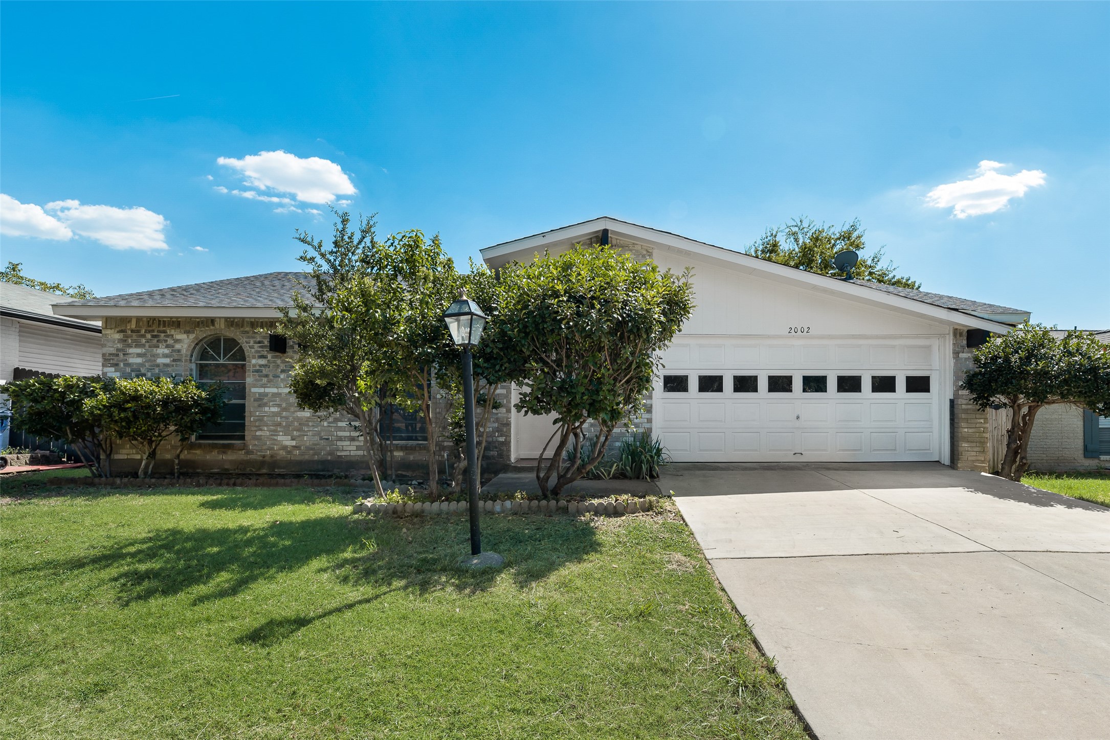 2002 Rose Hill Road Carrollton TX 75007