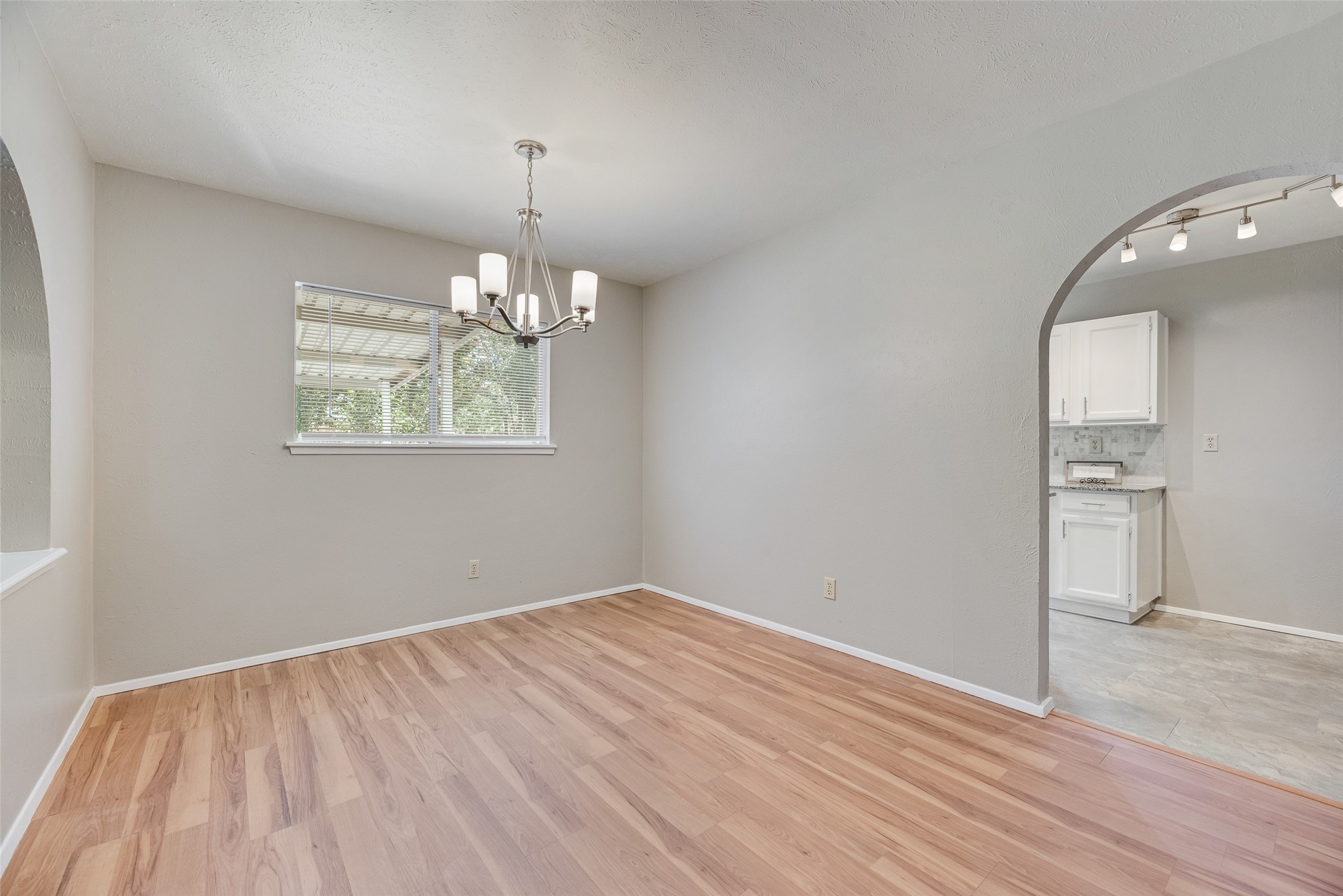 2002 Rose Hill Road Carrollton TX 75007