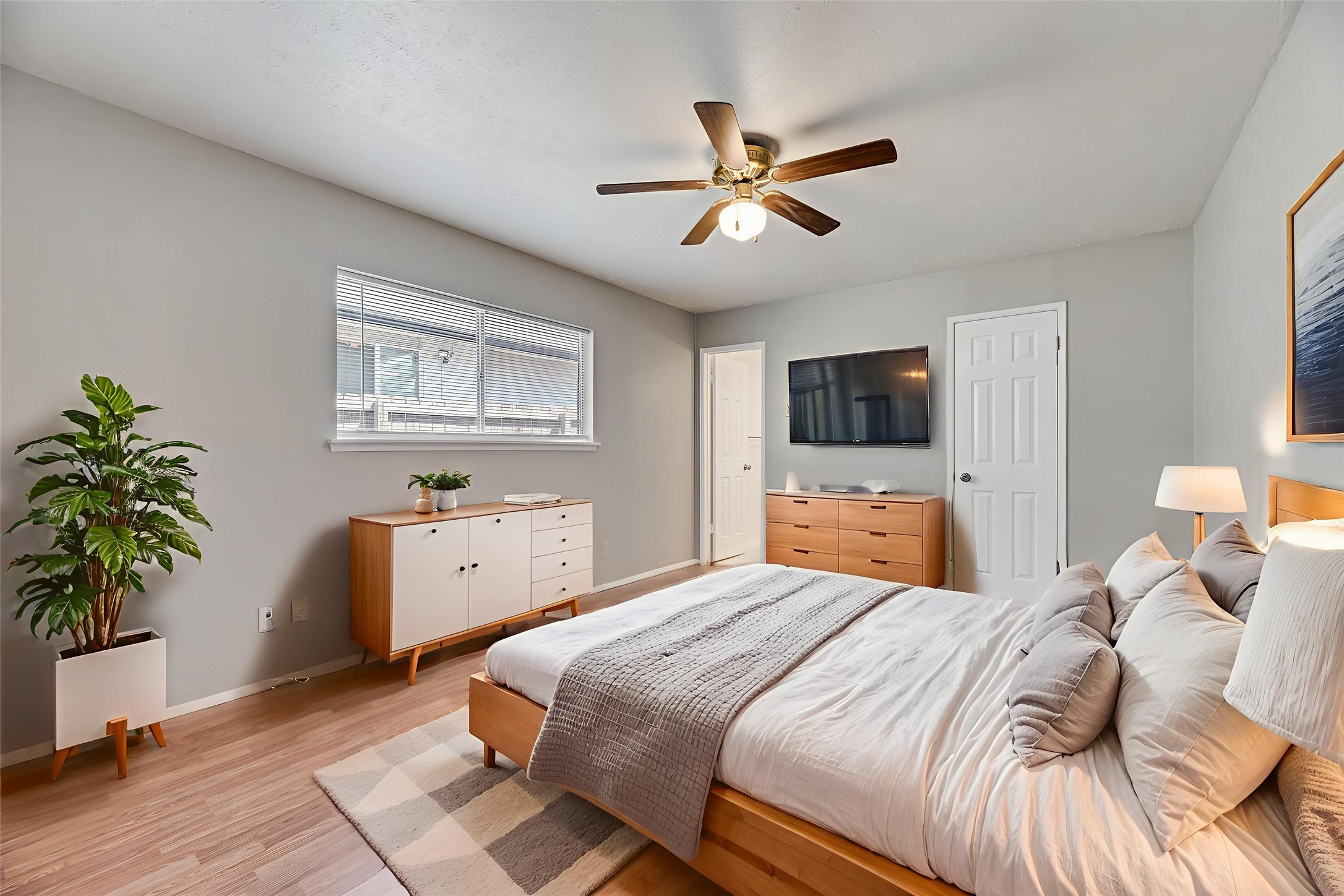 2002 Rose Hill Road Carrollton TX 75007