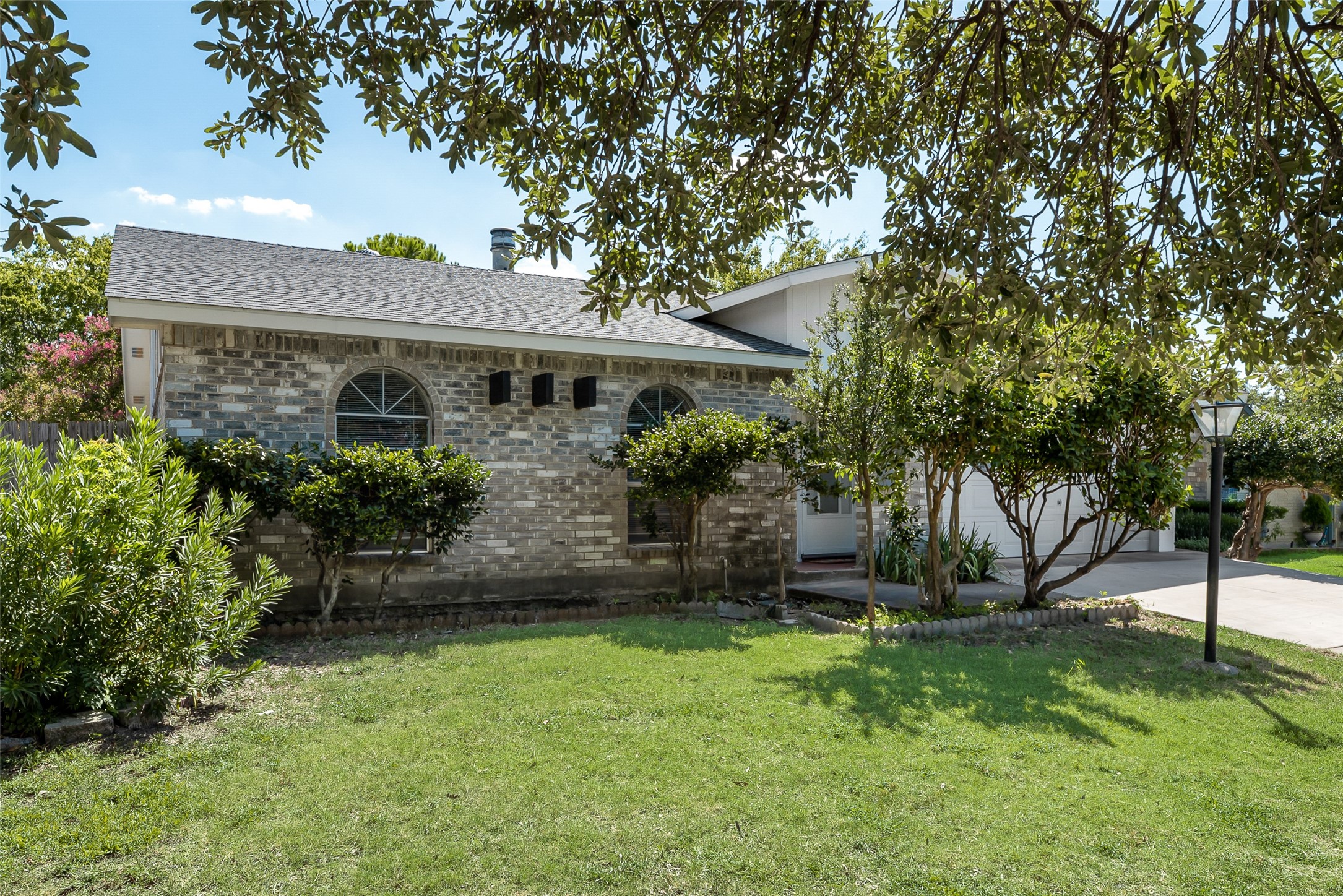2002 Rose Hill Road Carrollton TX 75007