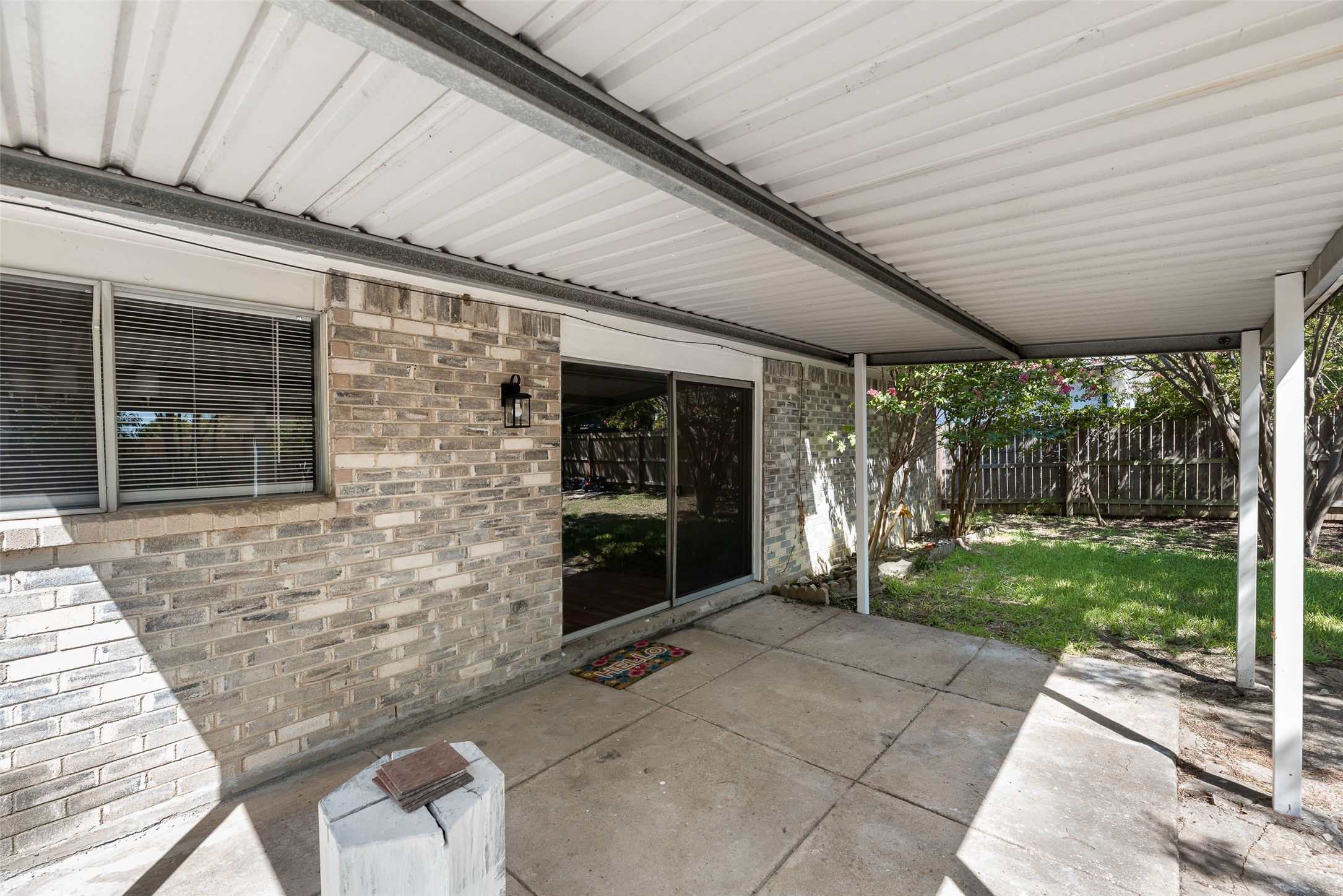 2002 Rose Hill Road Carrollton TX 75007