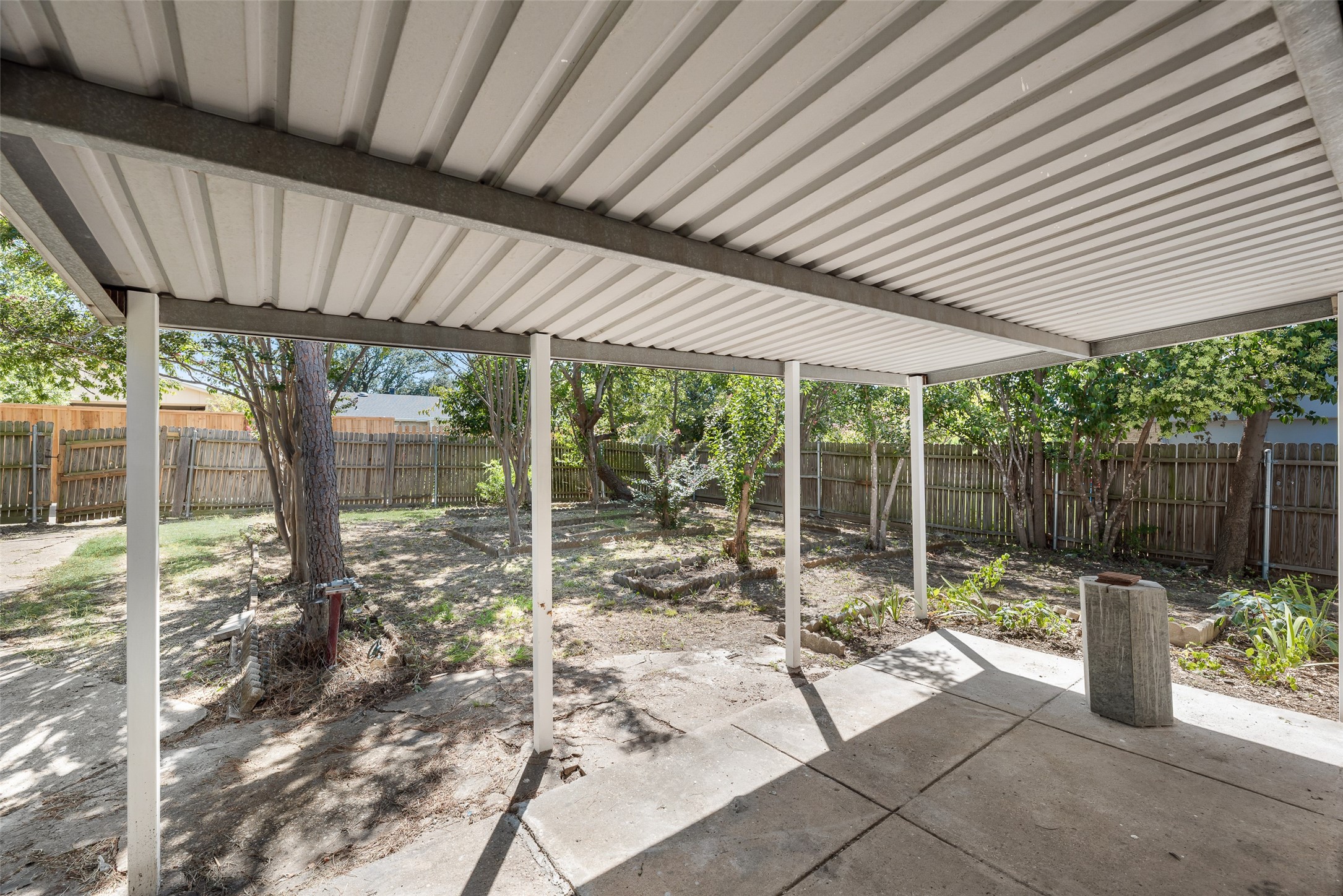 2002 Rose Hill Road Carrollton TX 75007