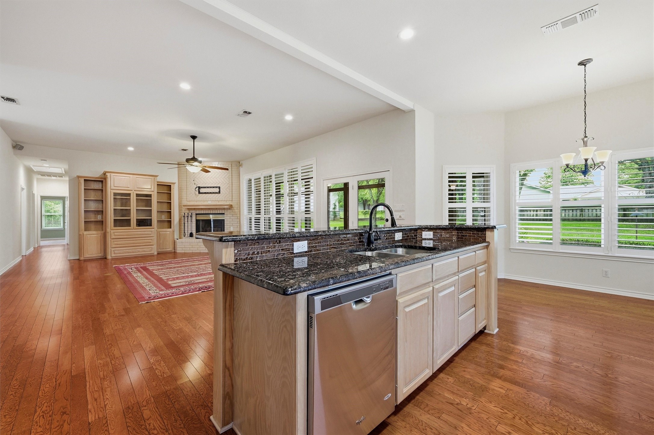 106 Santee Drive Lake Kiowa TX 76240