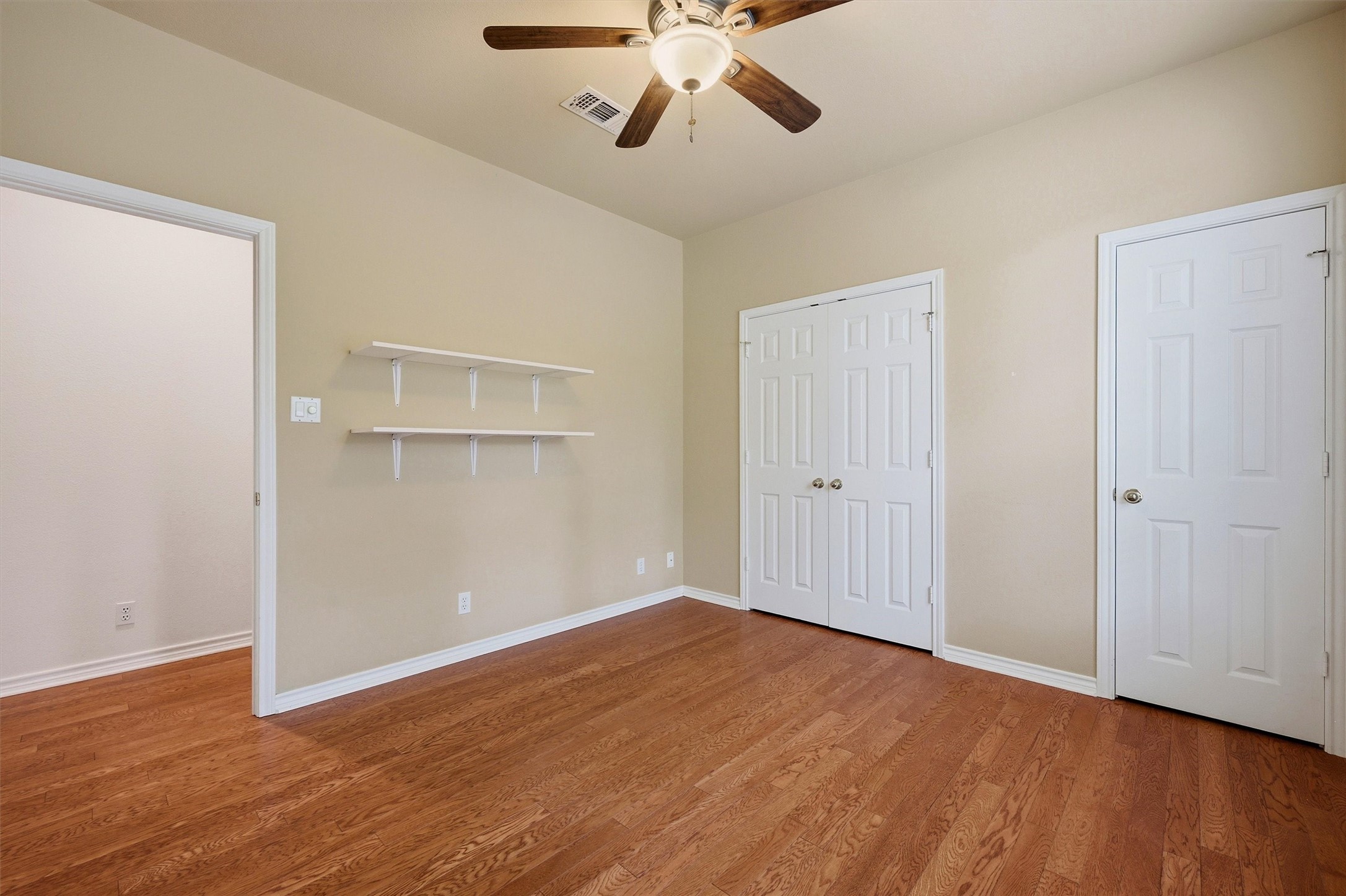106 Santee Drive Lake Kiowa TX 76240