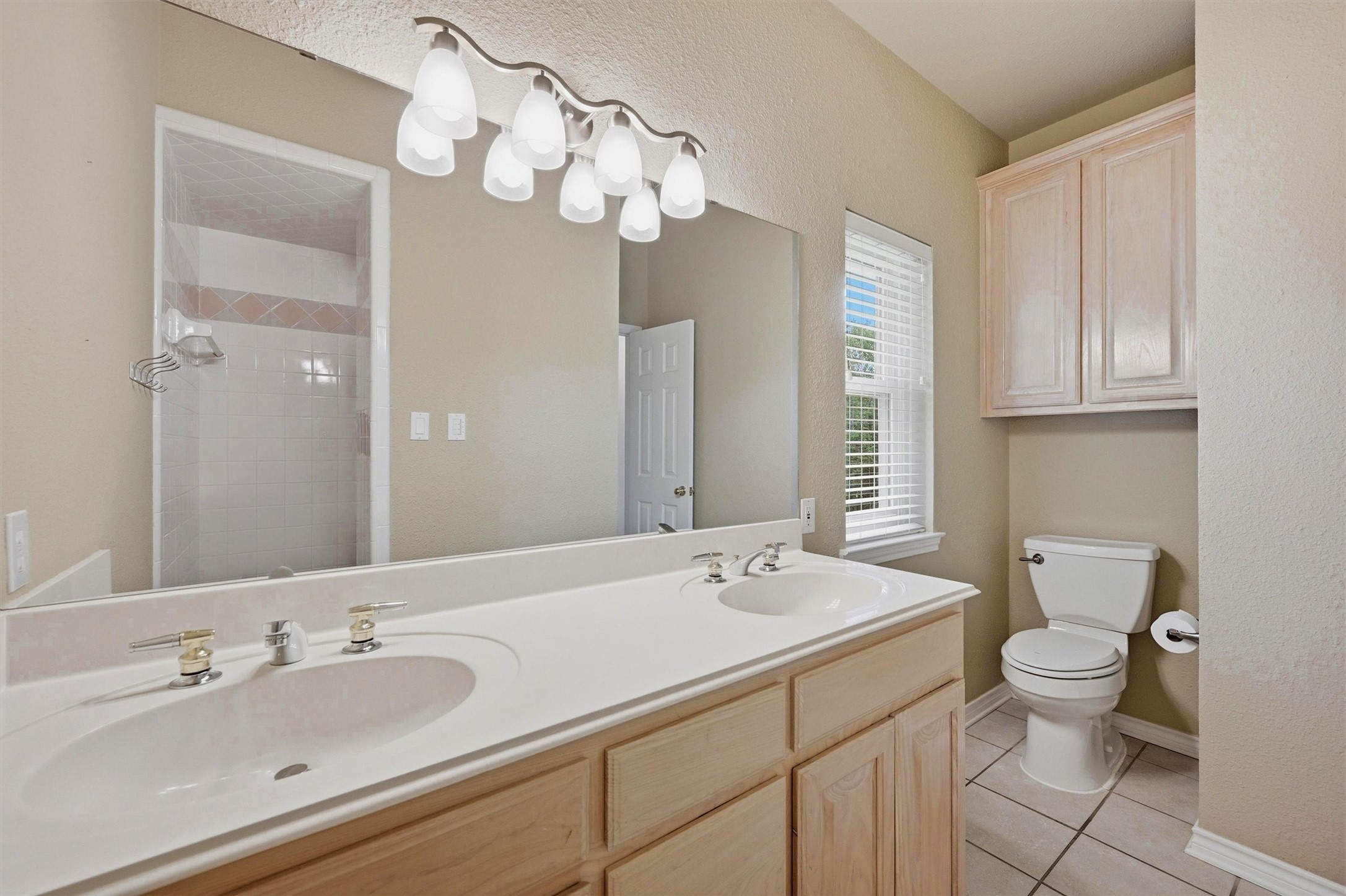 106 Santee Drive Lake Kiowa TX 76240