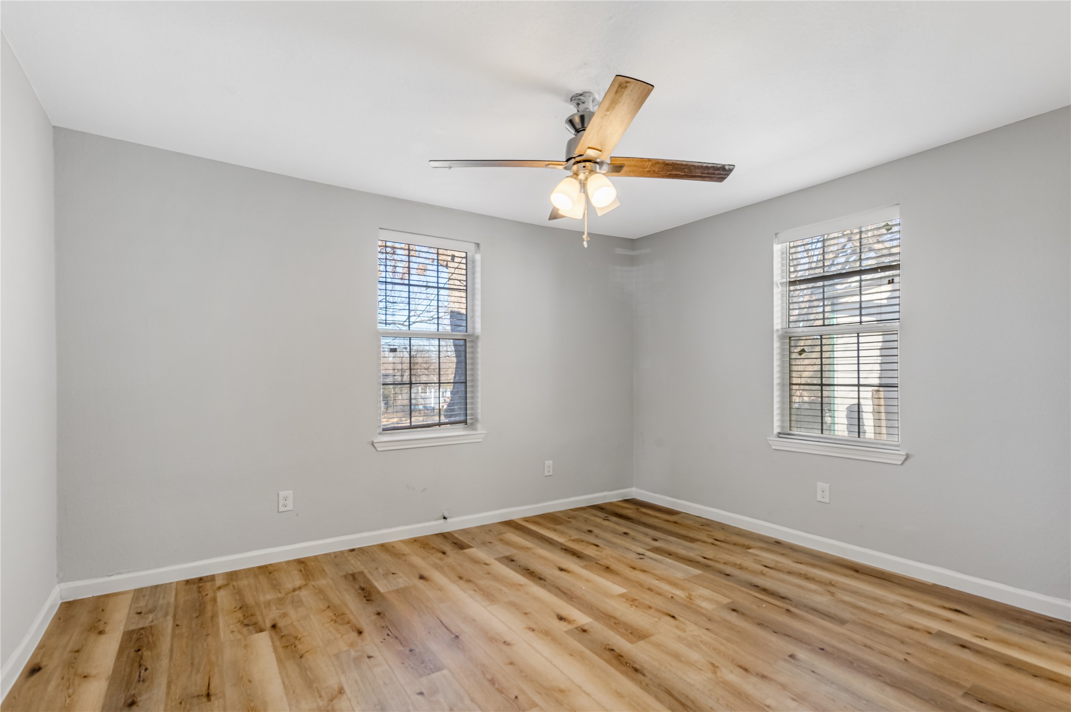 1123 W Morgan Street Denison TX 75020