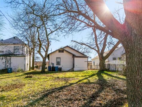 1123 W Morgan Street Denison TX 75020