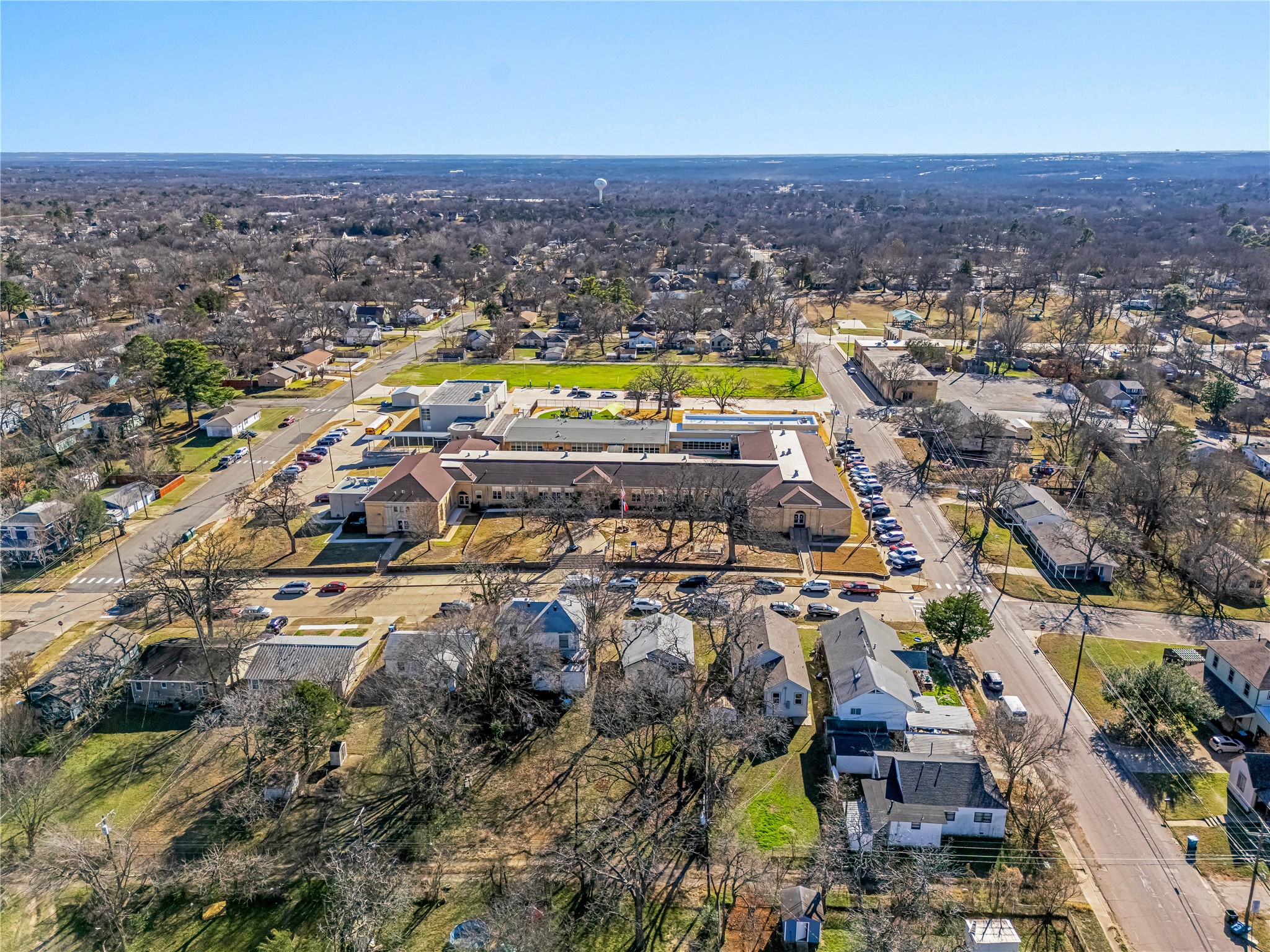 1123 W Morgan Street Denison TX 75020