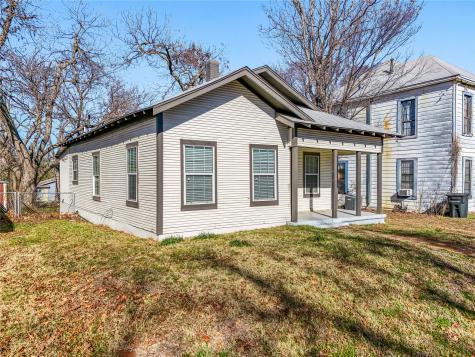 1123 W Morgan Street Denison TX 75020