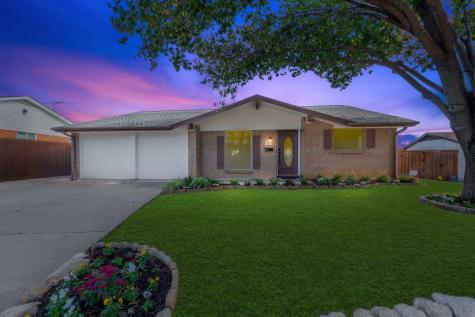 810 N Lucas Drive Grapevine TX 76051