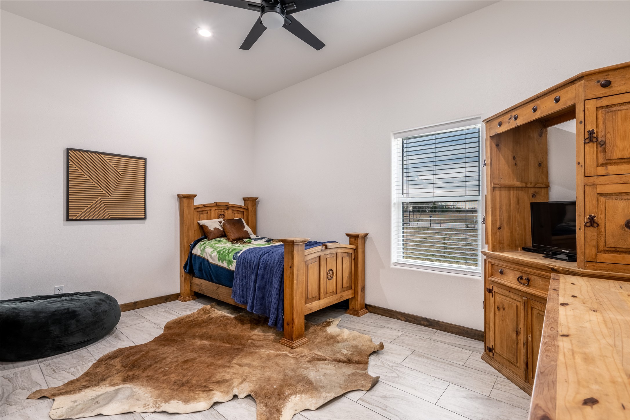 1706 County Road 35400 Sumner TX 75486