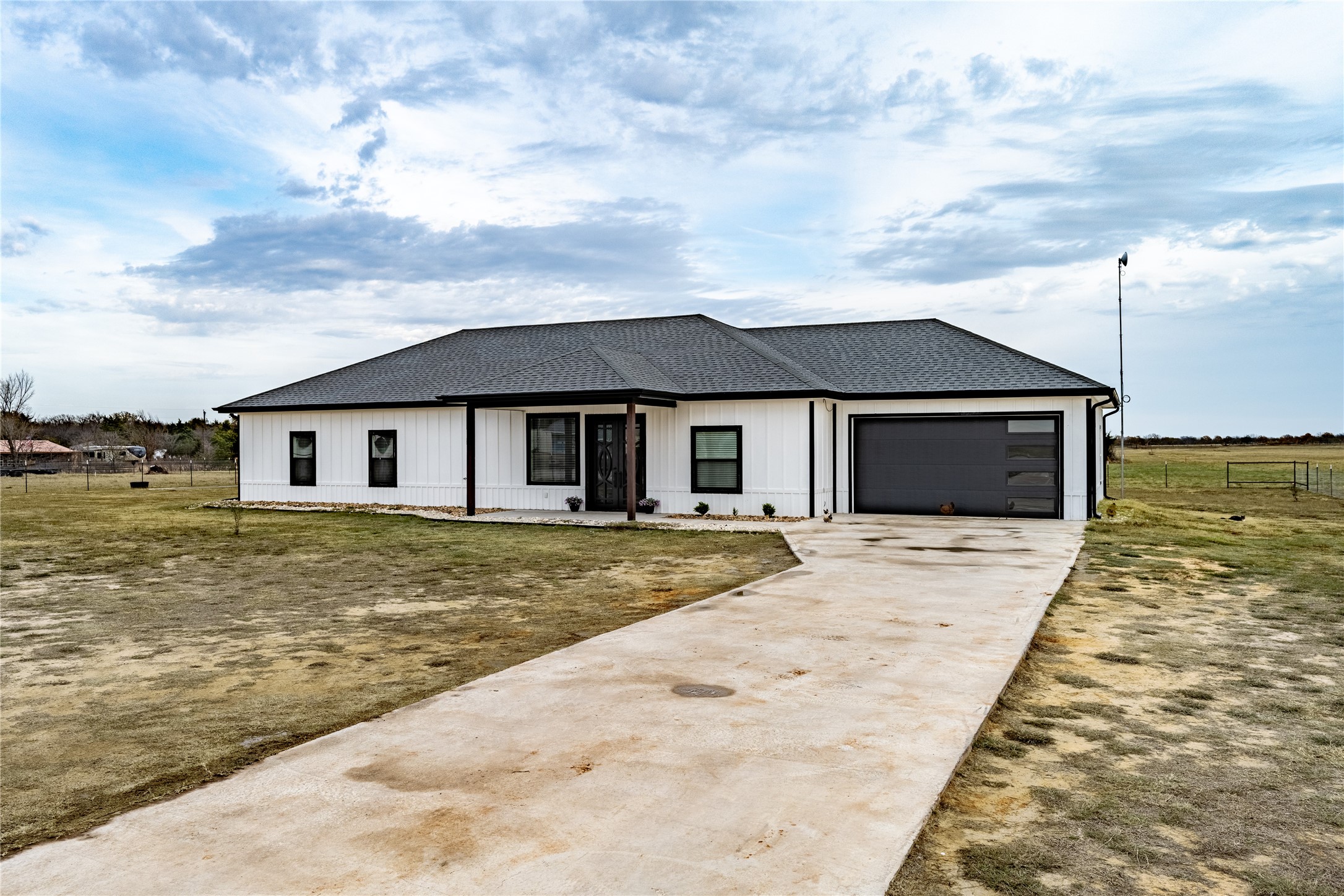 1706 County Road 35400 Sumner TX 75486