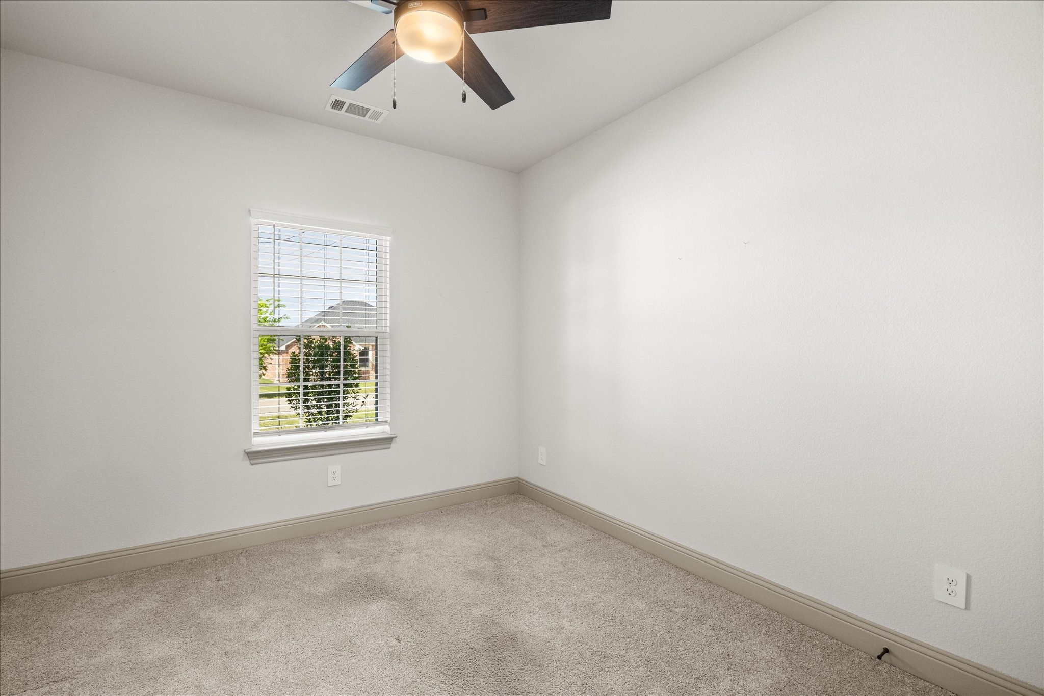 5707 Stonegate Circle Granbury TX 76048