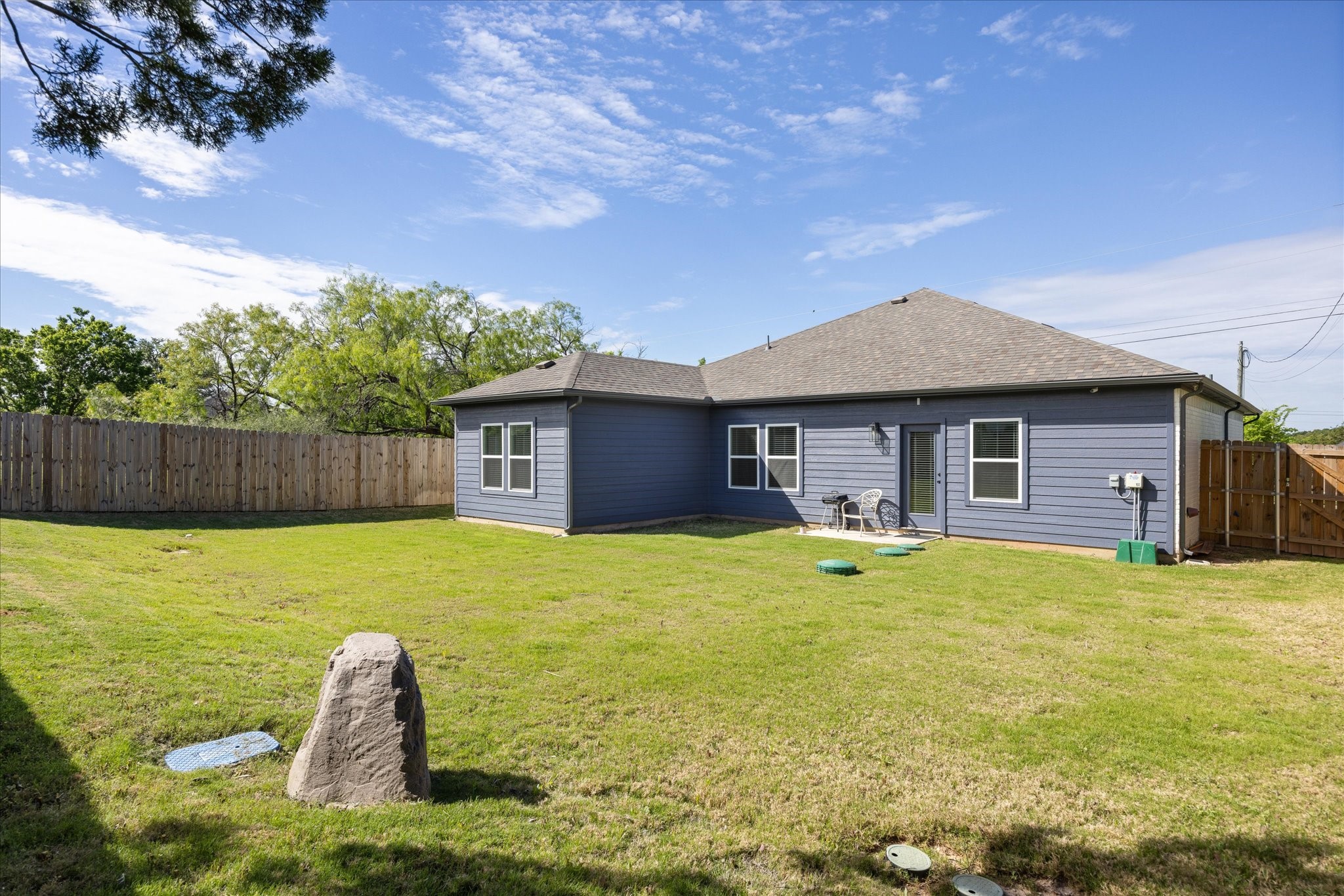 5707 Stonegate Circle Granbury TX 76048