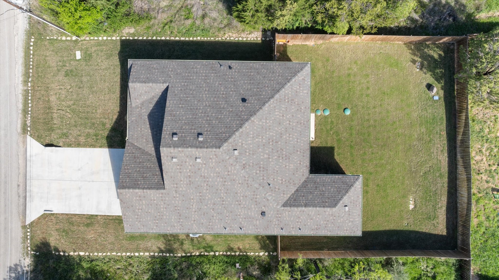 5707 Stonegate Circle Granbury TX 76048