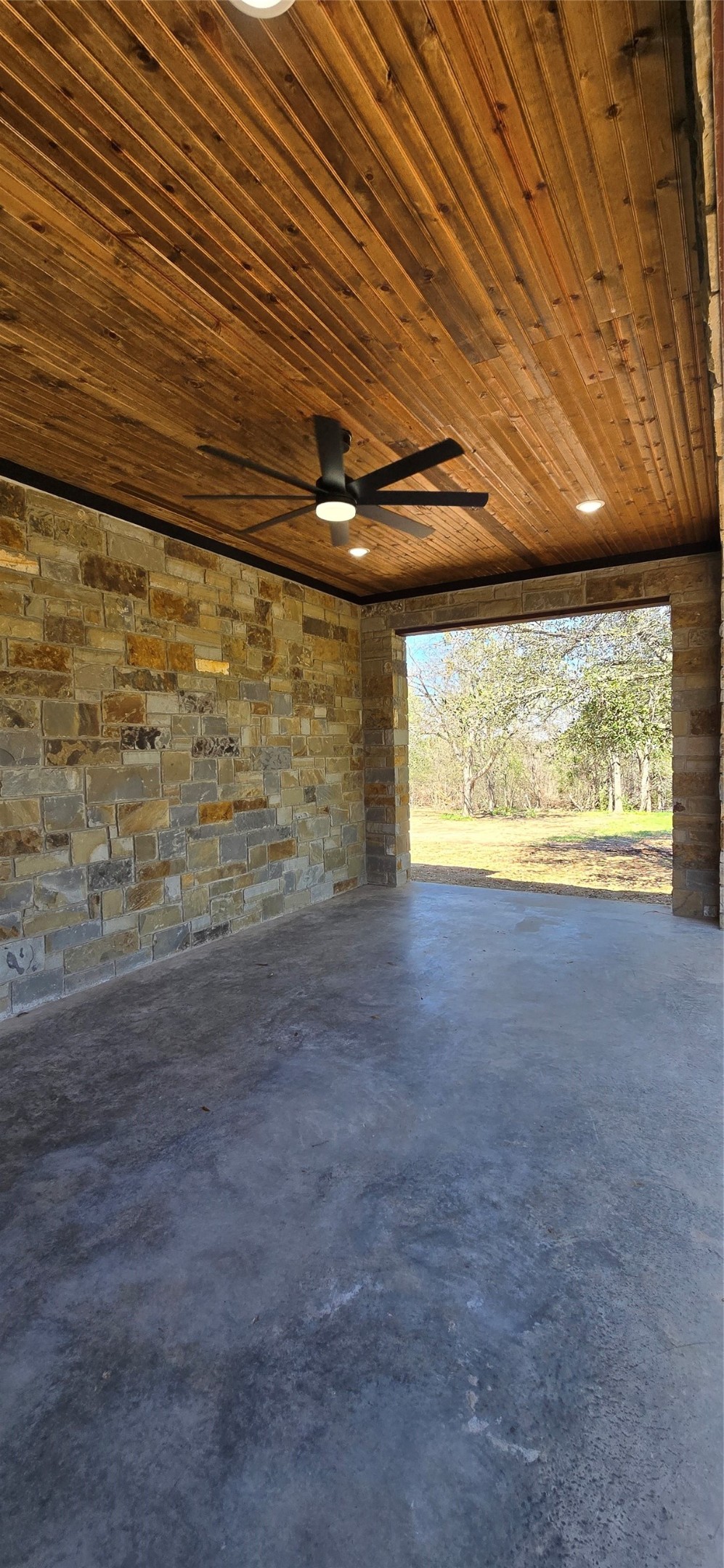 210 Knob Hill Drive Granbury TX 76048
