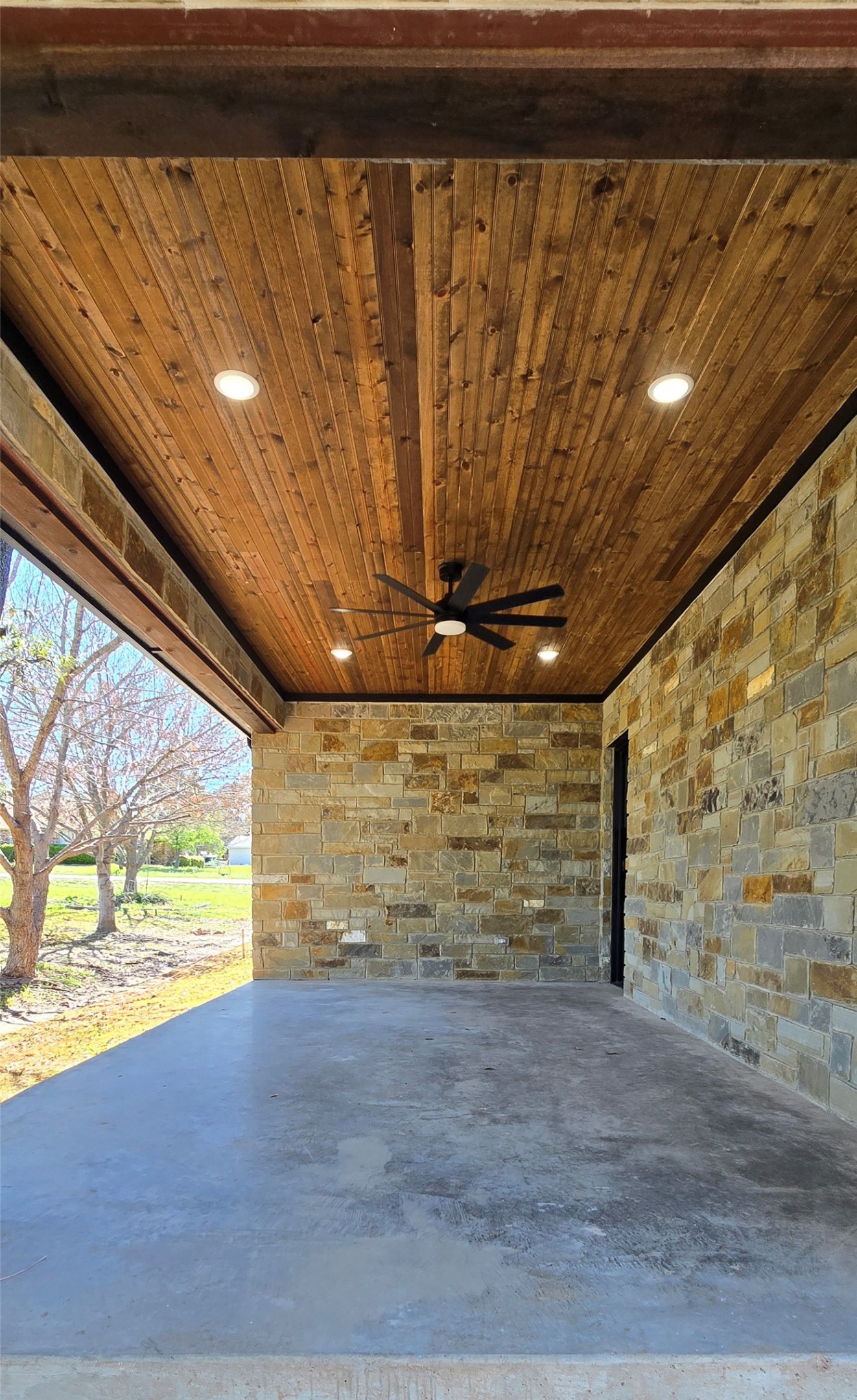 210 Knob Hill Drive Granbury TX 76048