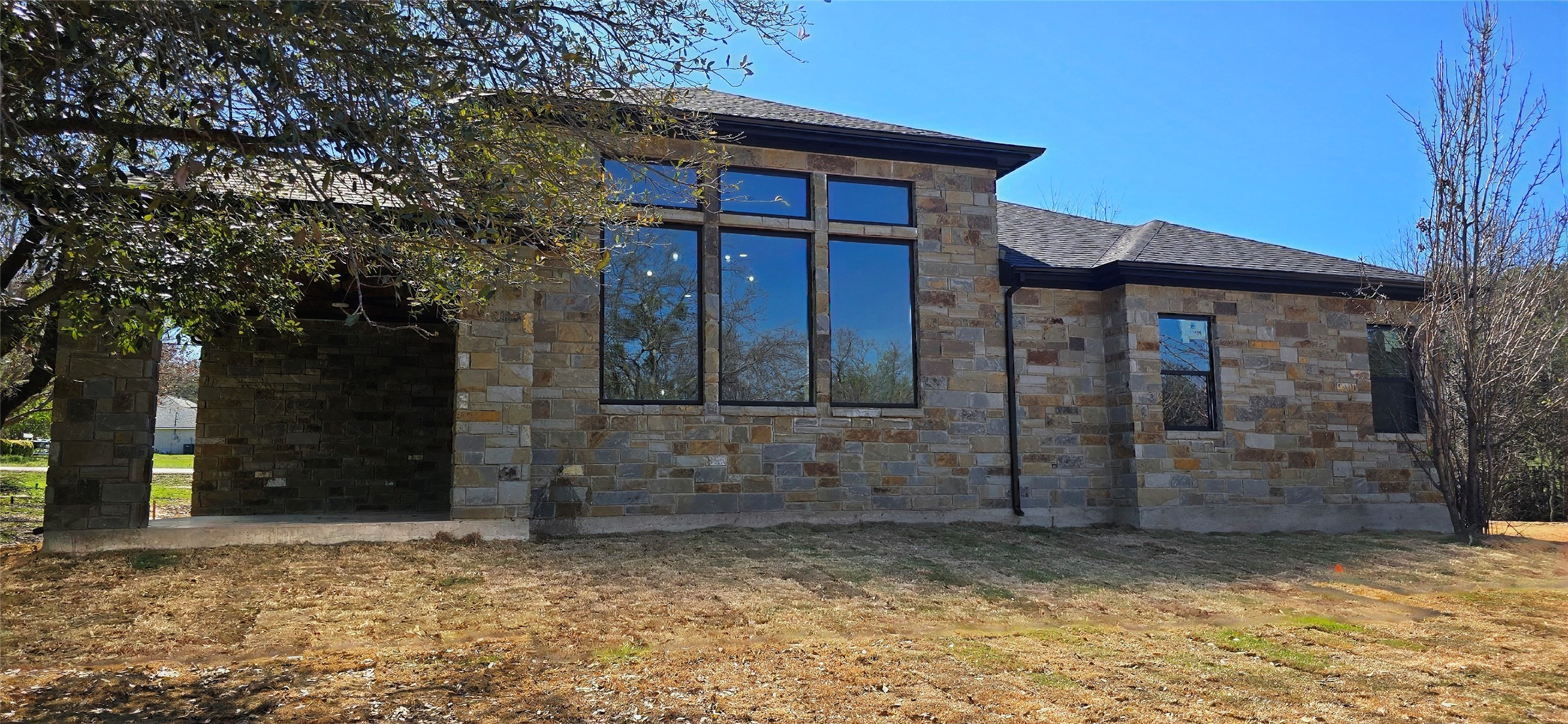 210 Knob Hill Drive Granbury TX 76048