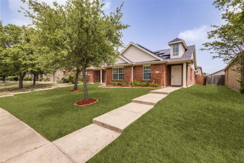 1308 Honeywood Lane Royse City TX 75189