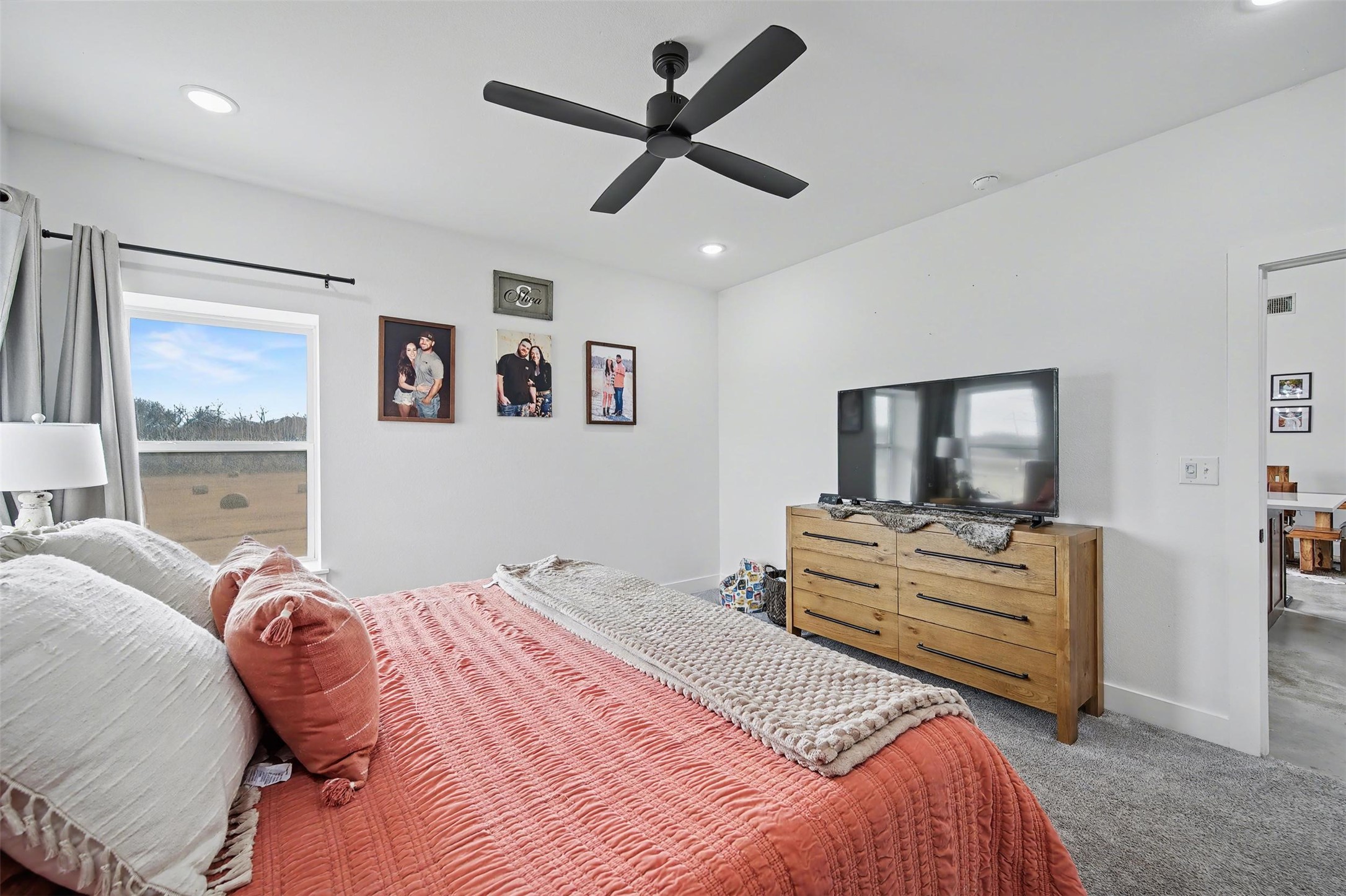 2011 County Road 1590 Alvord TX 76225