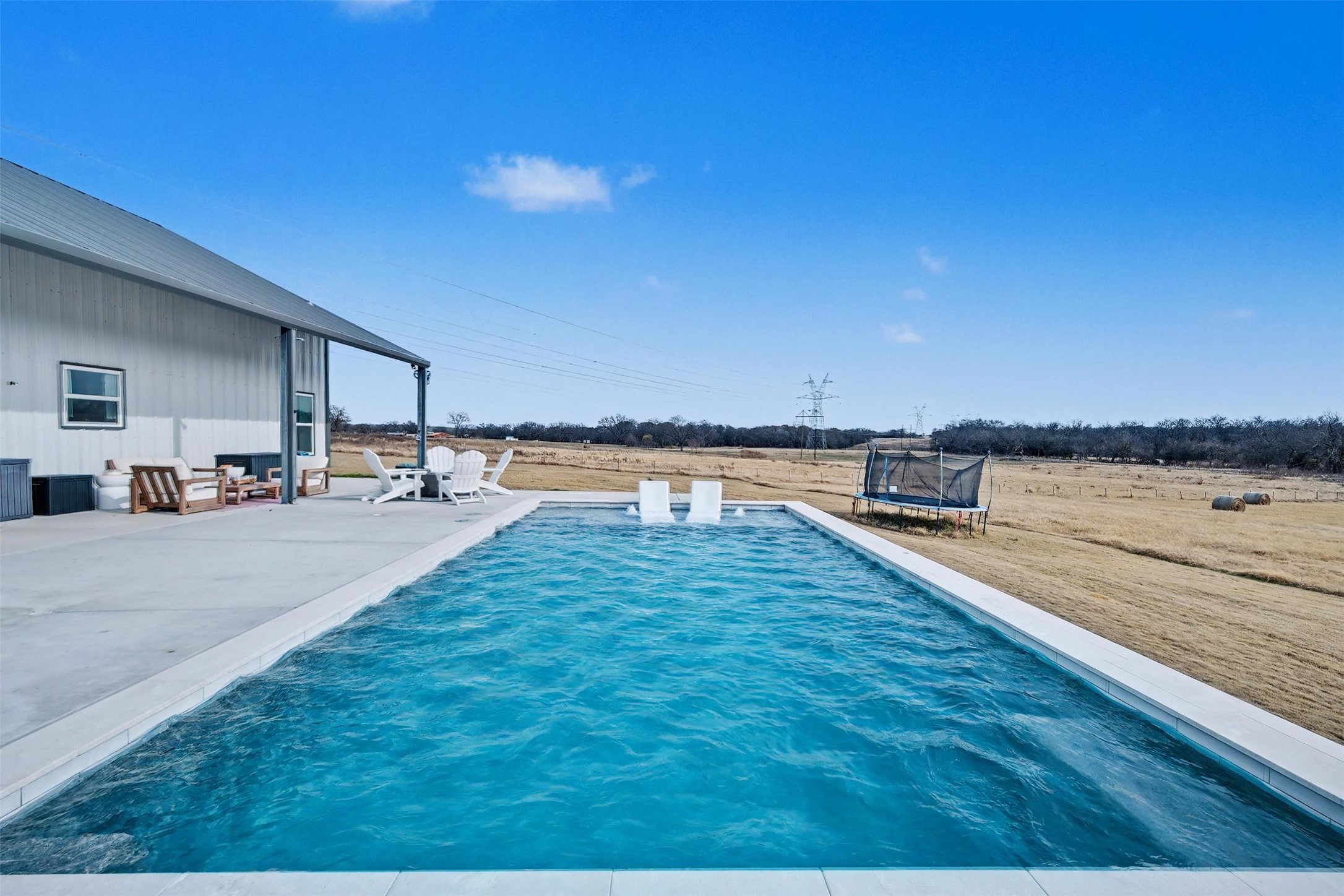 2011 County Road 1590 Alvord TX 76225