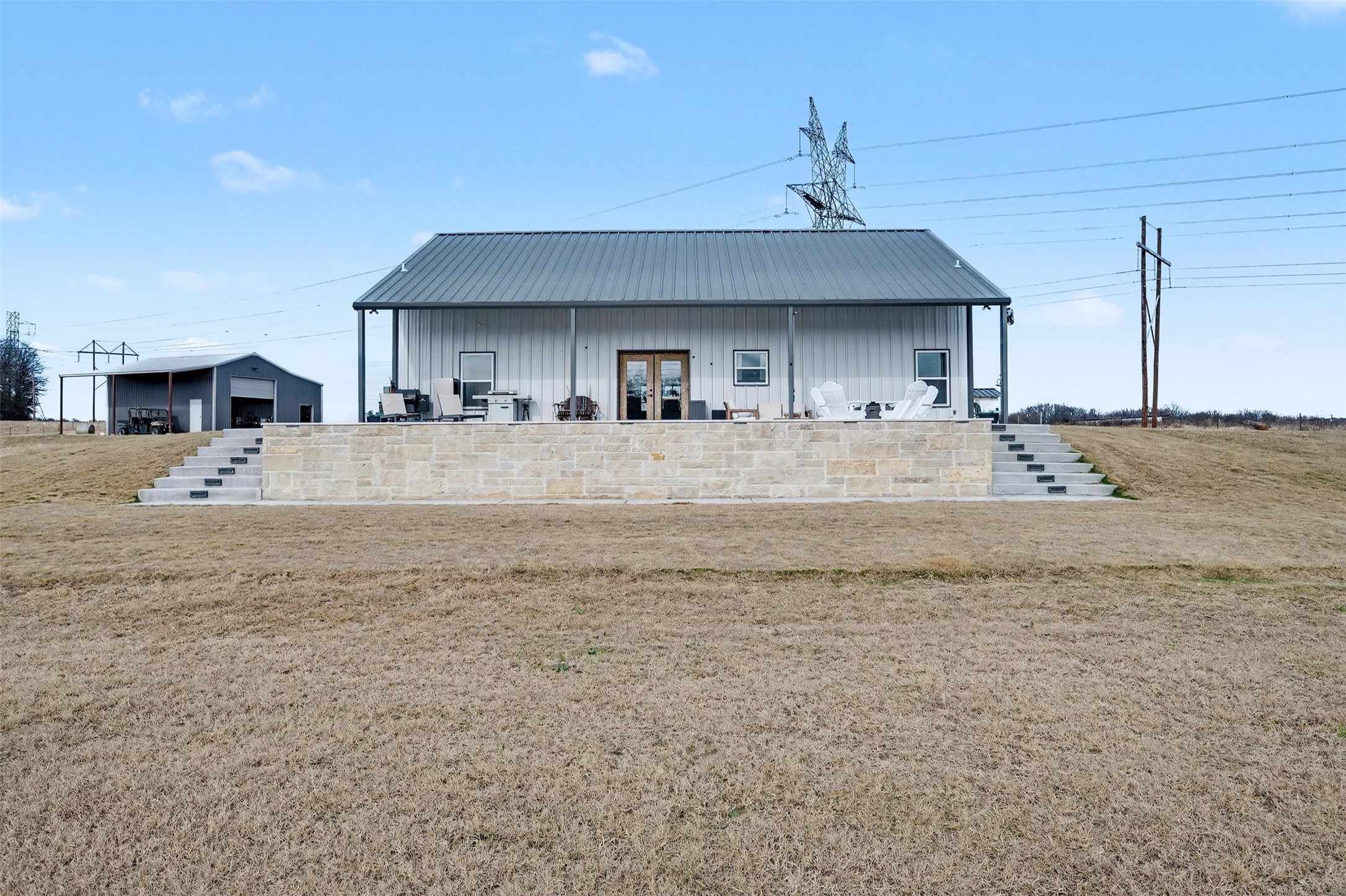 2011 County Road 1590 Alvord TX 76225