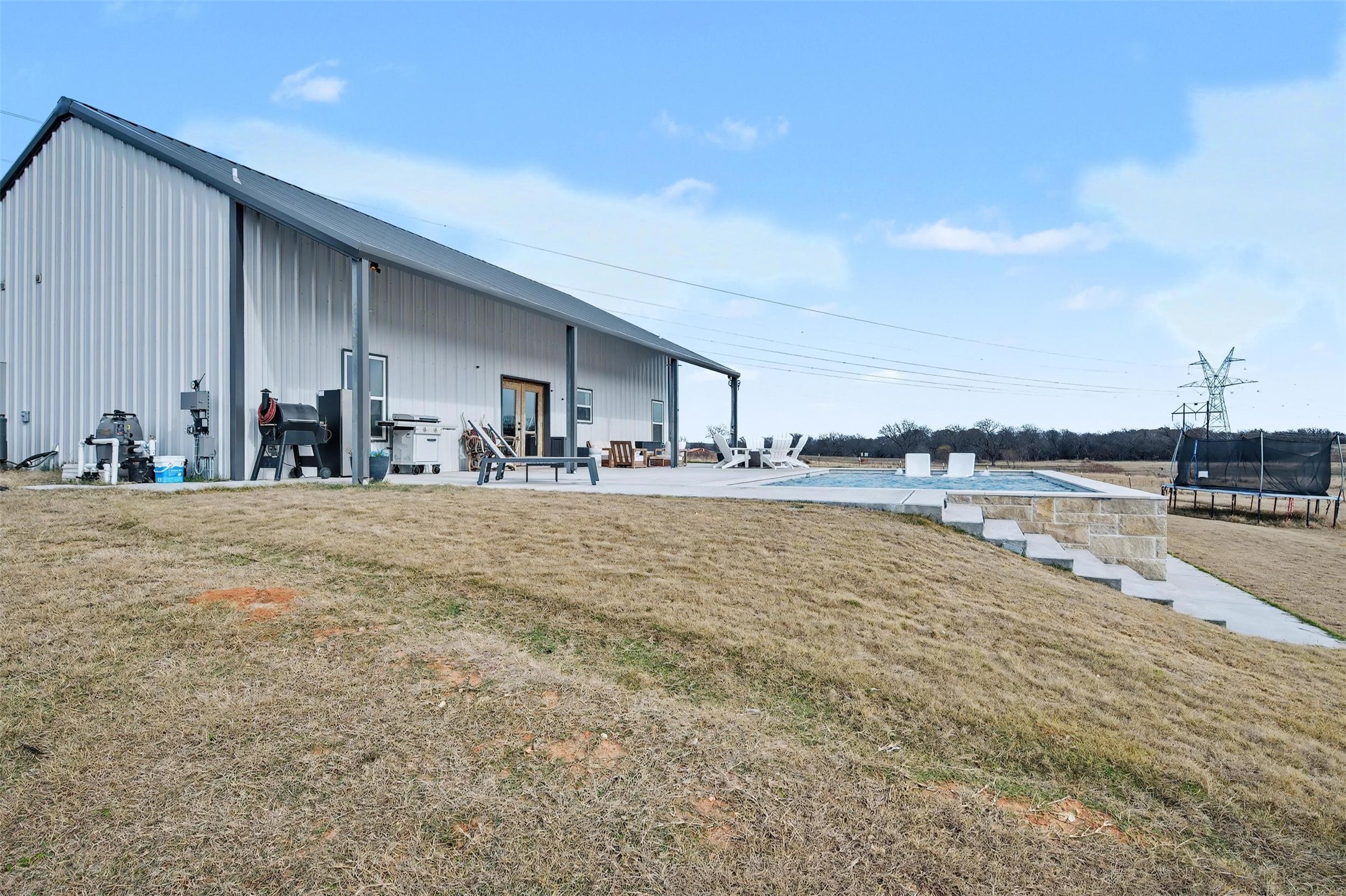 2011 County Road 1590 Alvord TX 76225