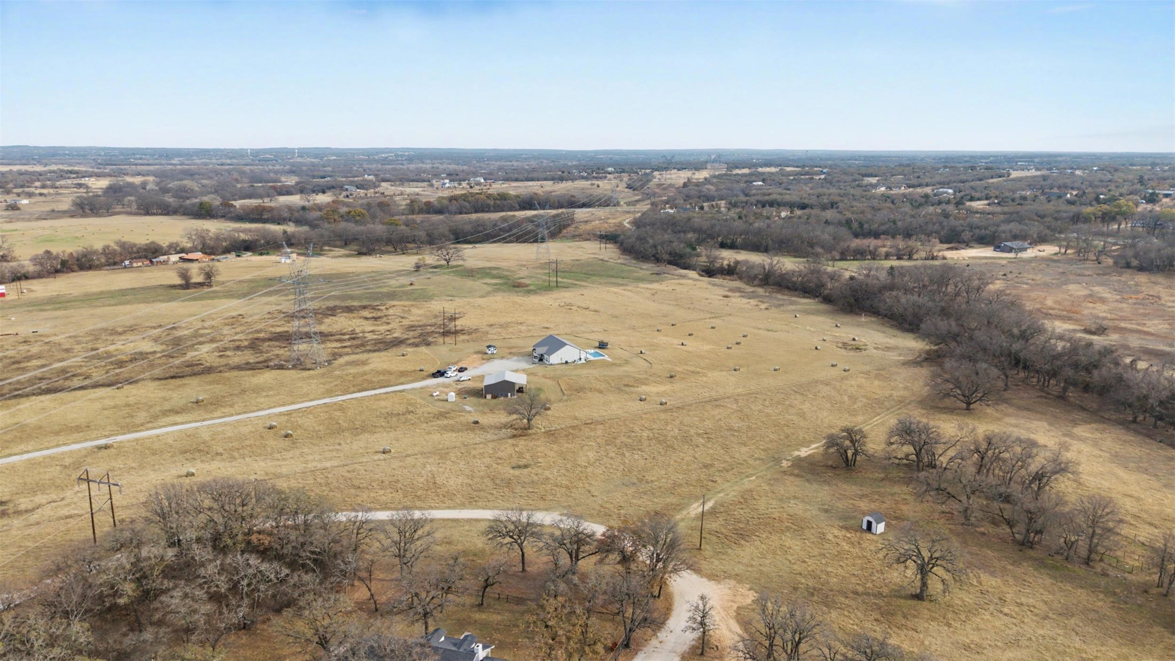 2011 County Road 1590 Alvord TX 76225