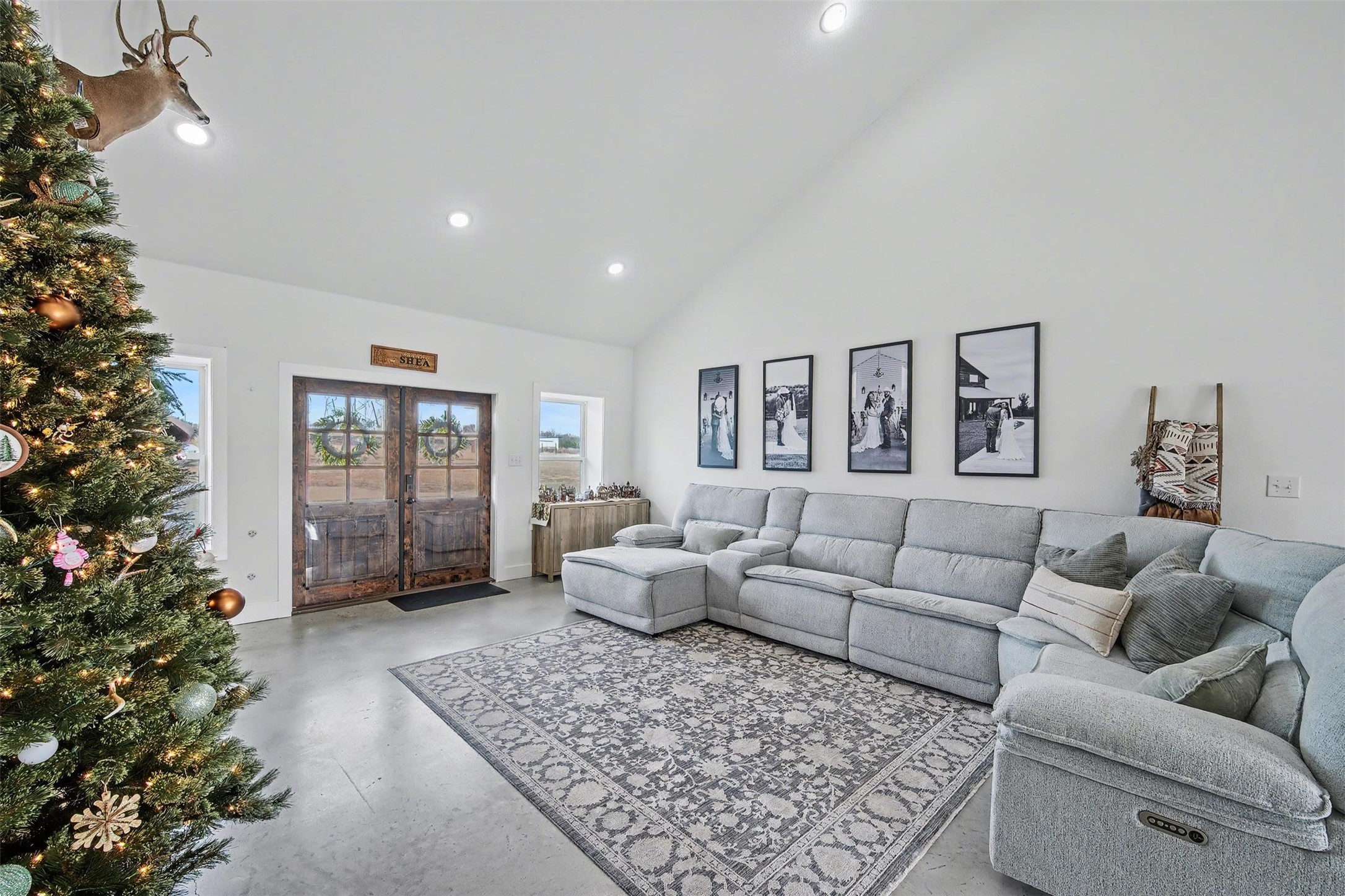 2011 County Road 1590 Alvord TX 76225